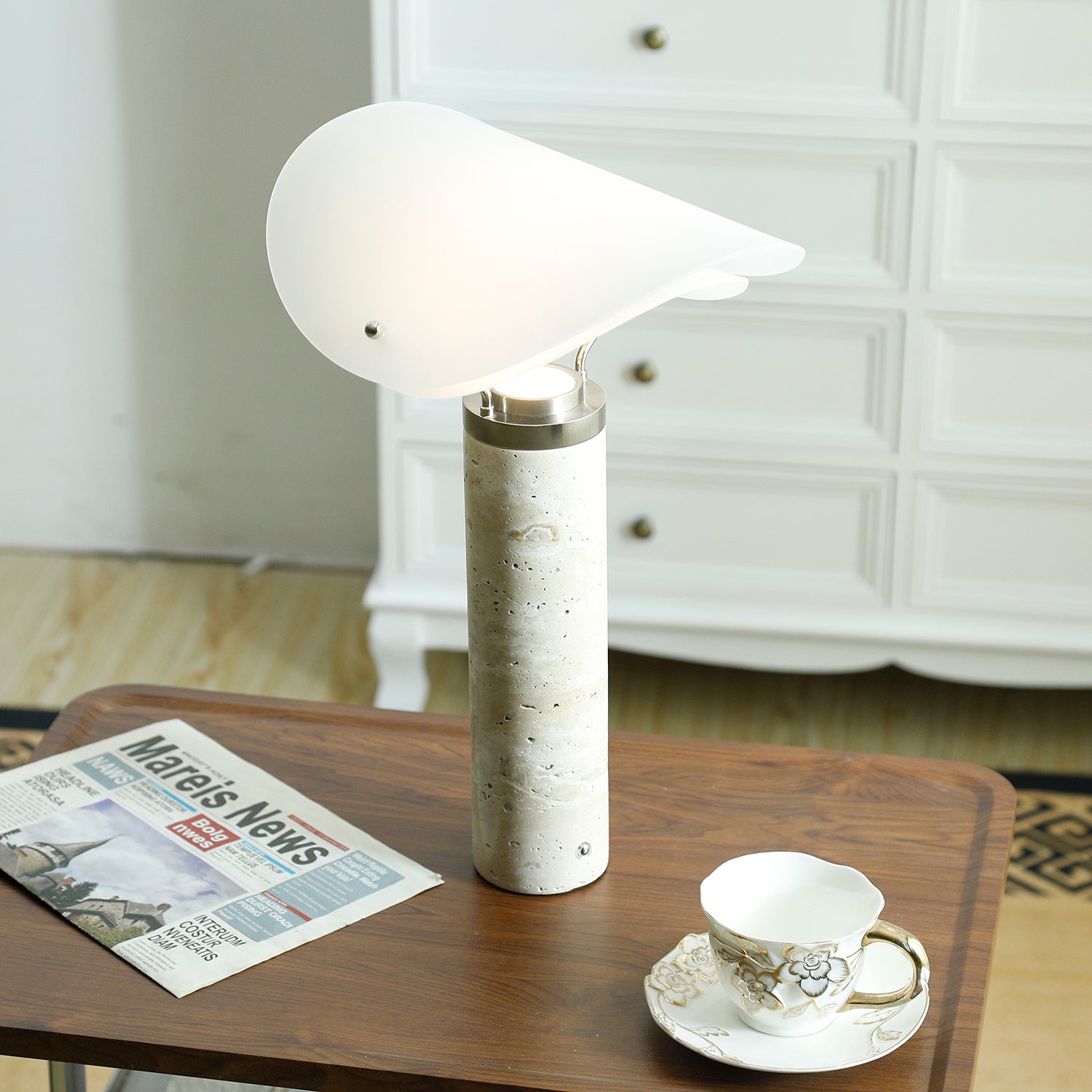 Lampe à poser moderne Rafael en Travertin, Marbre