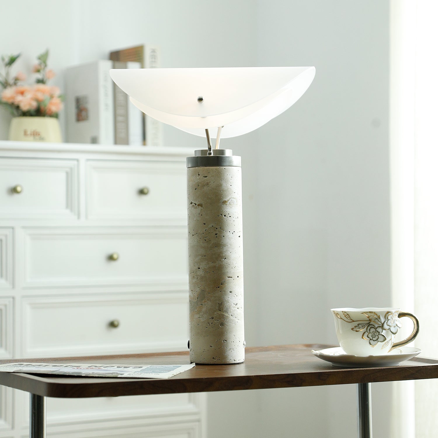 Lampe à poser moderne Rafael en Travertin, Marbre