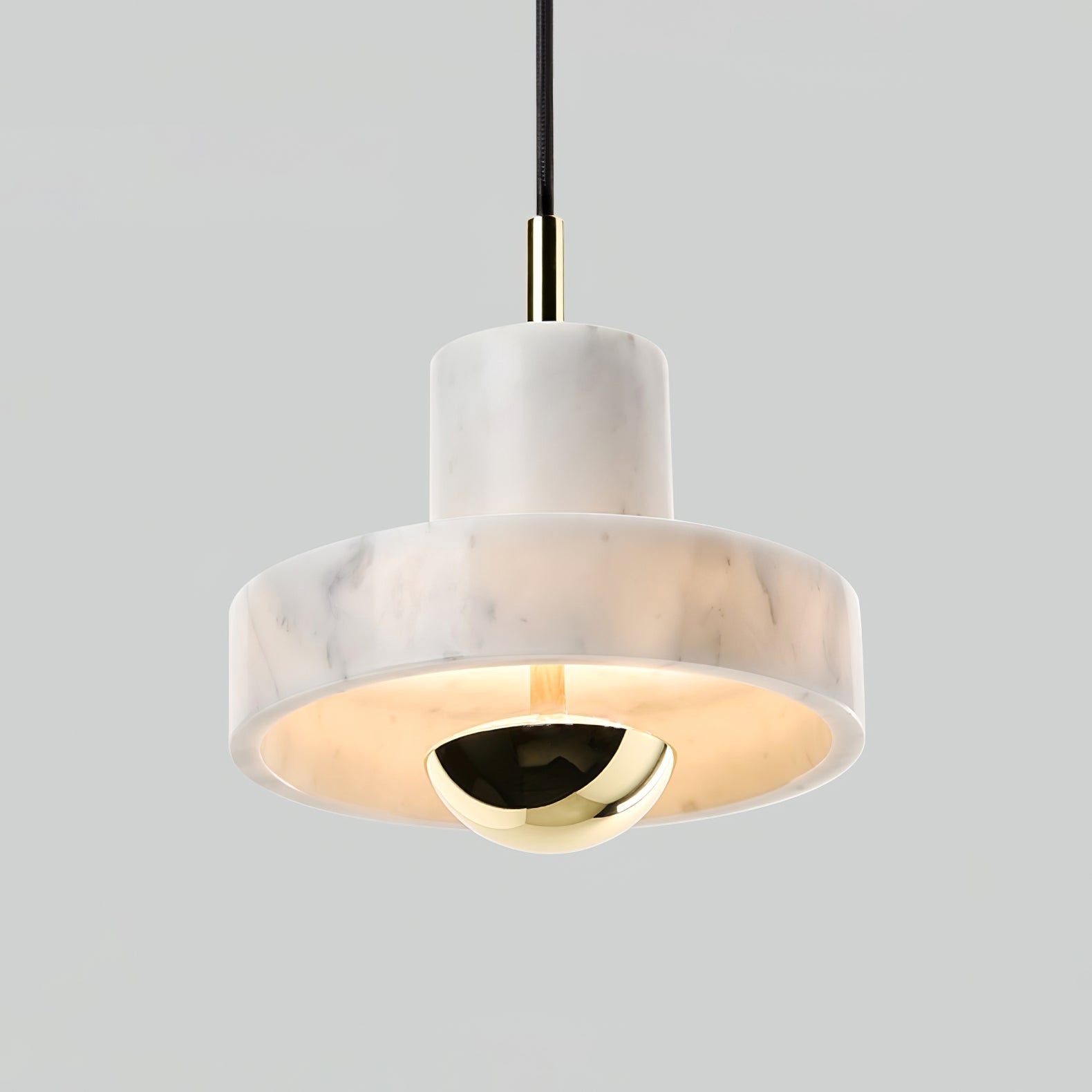 Suspension moderne Torbjorn en Marbre Or et blanc