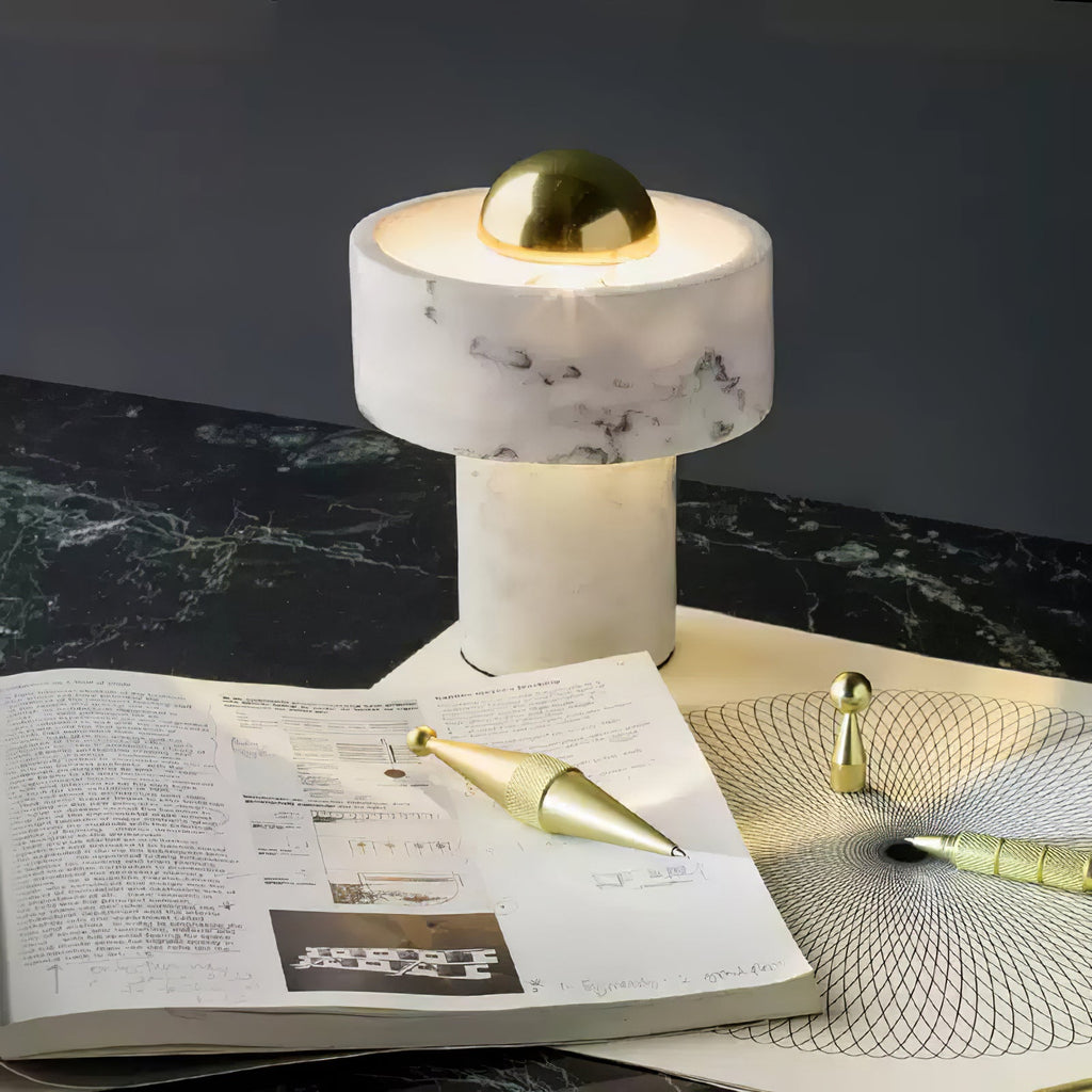 Lampe à poser moderne Hallvard en Marbre Or et blanc