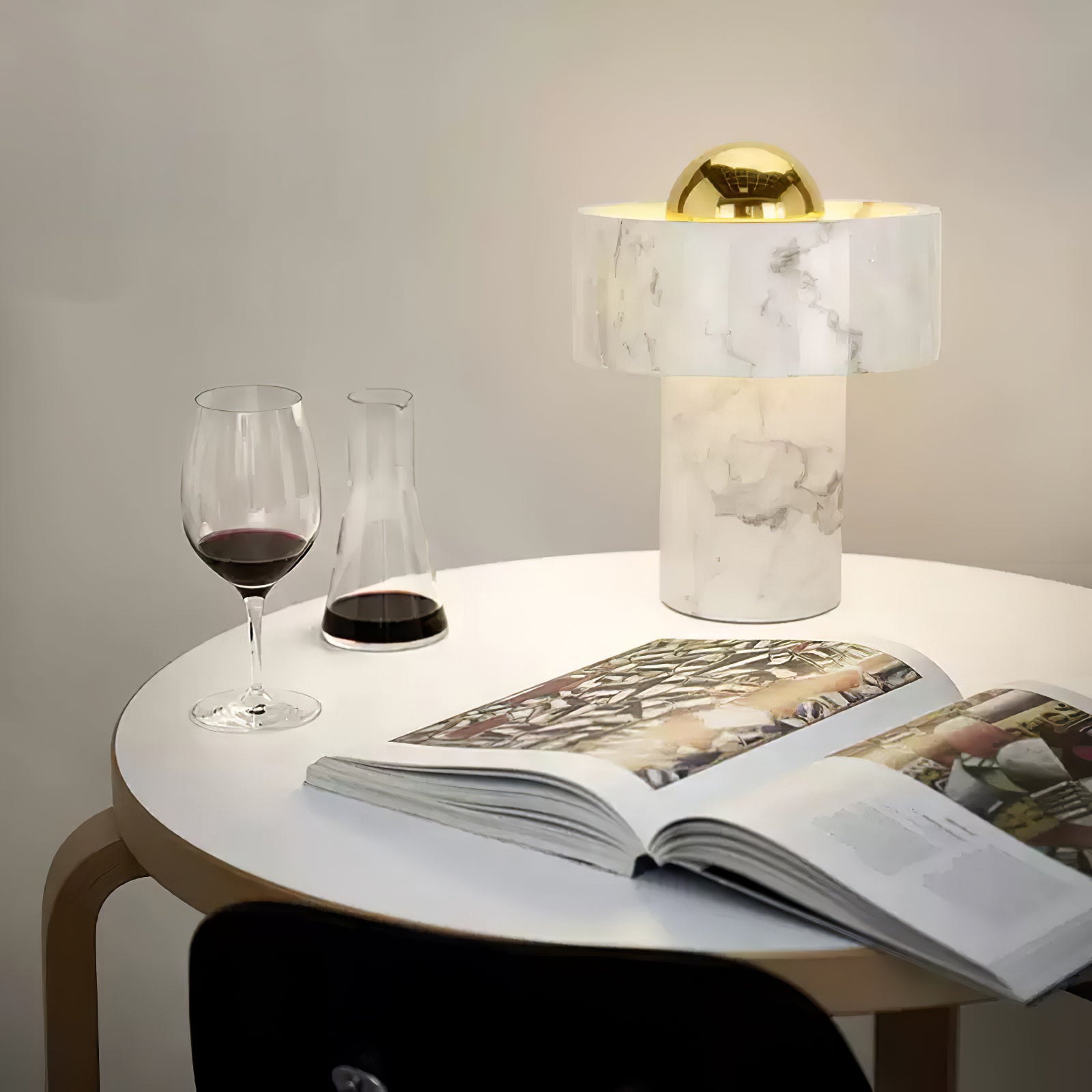 Lampe à poser moderne Hallvard en Marbre Or et blanc