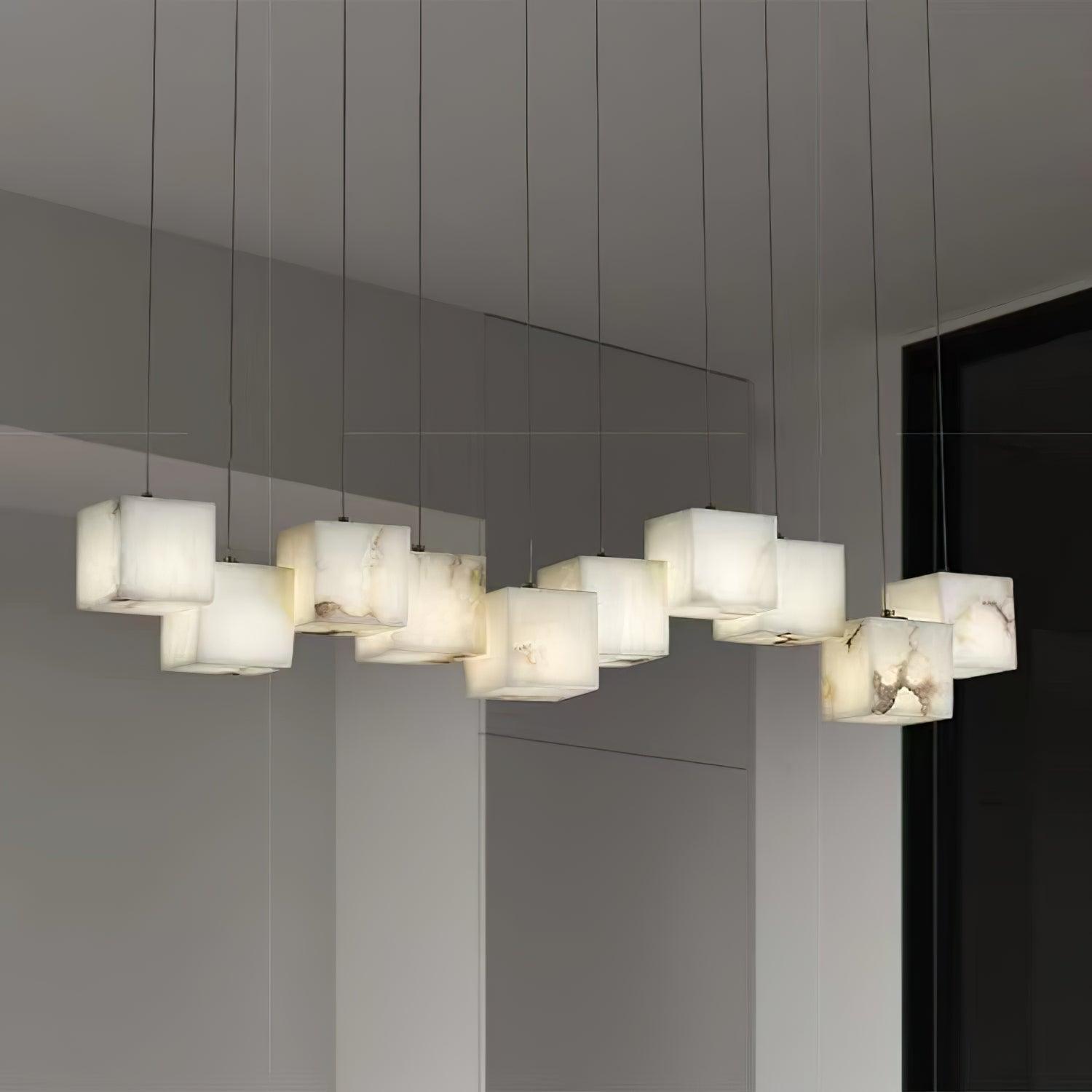 Lustre moderne Kiram en Albâtre Or et blanc