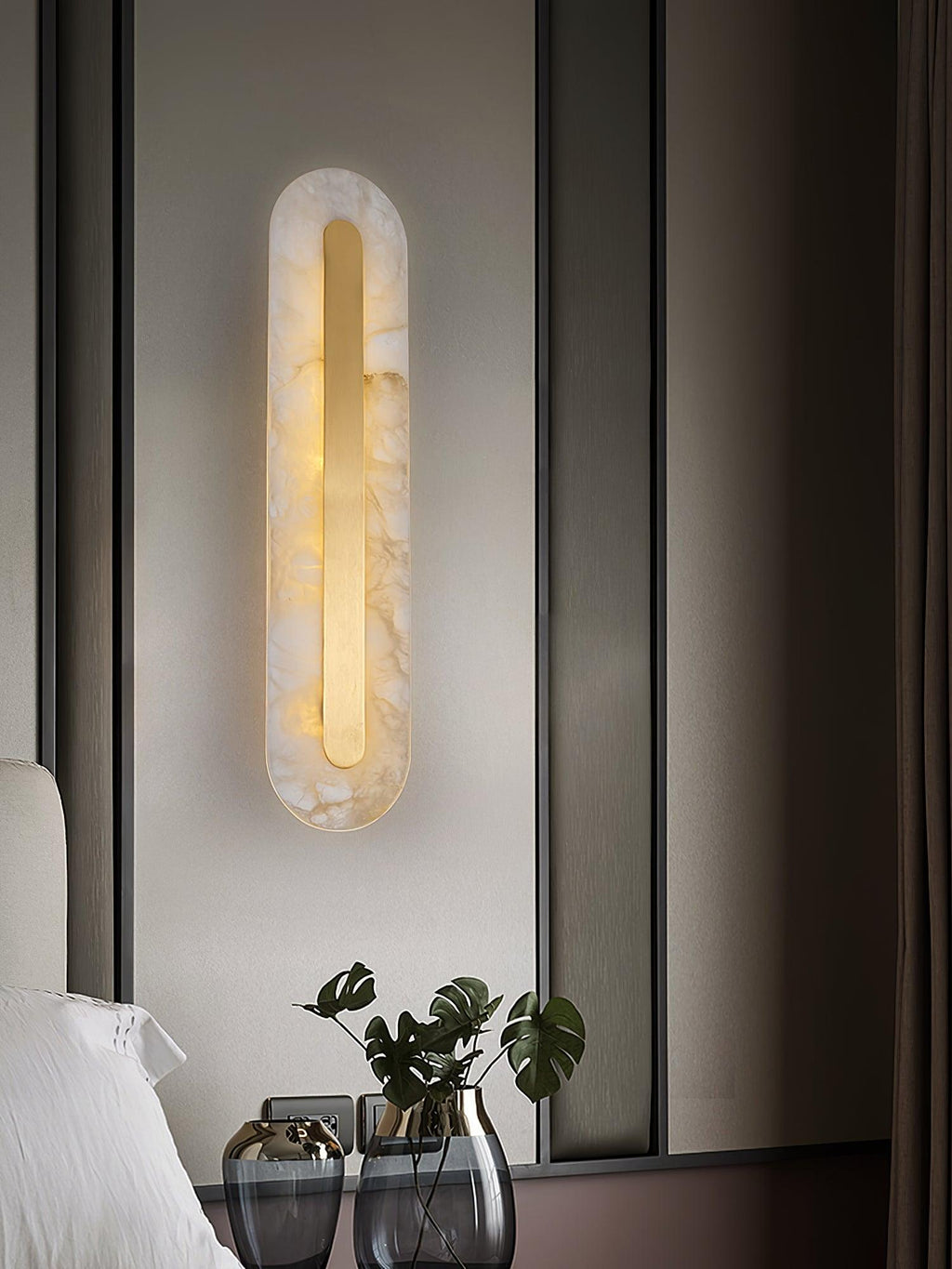 Applique murale moderne Fjolnir en Albâtre Blanc et laiton