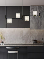 Lustre moderne Dion en Albâtre Laiton et noir et blanc