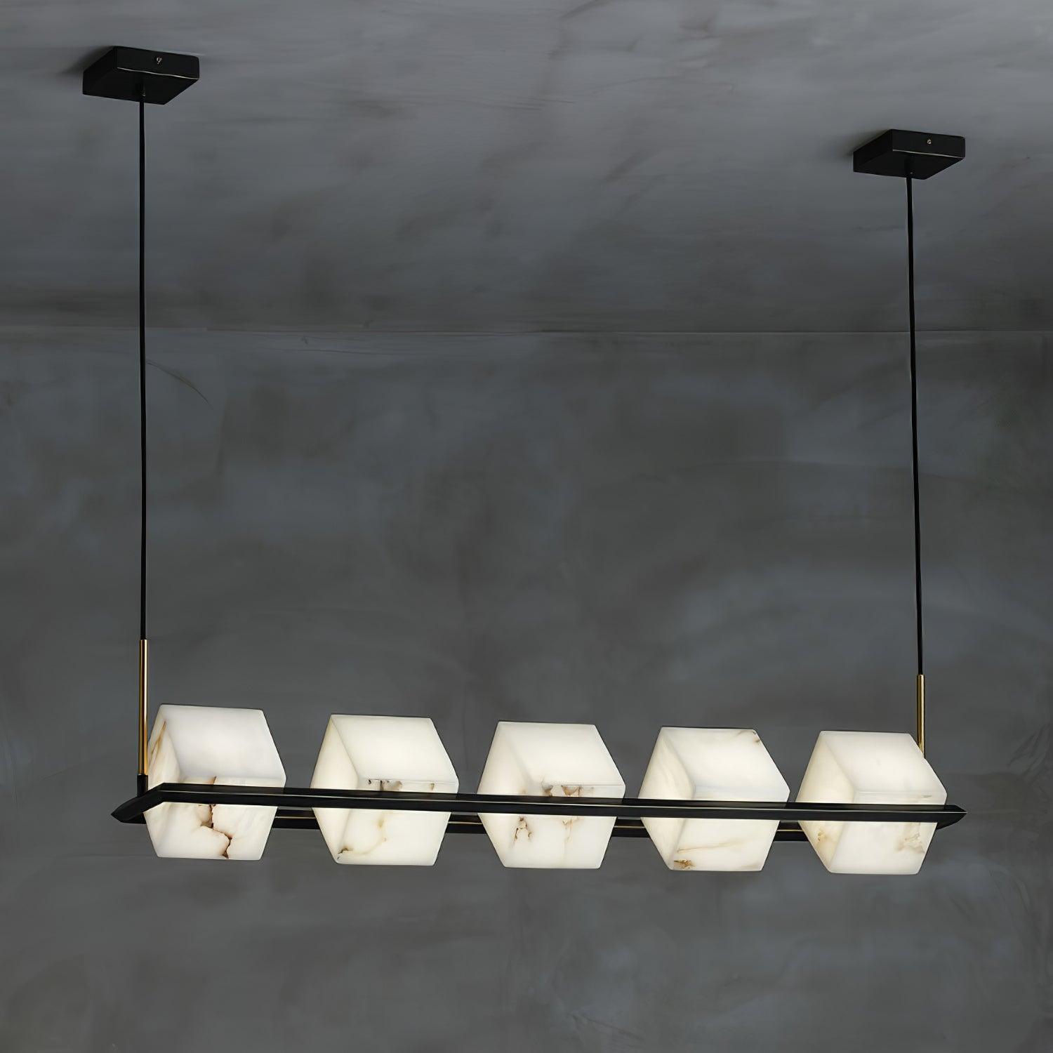 Lustre moderne Dion en Albâtre Laiton et noir et blanc