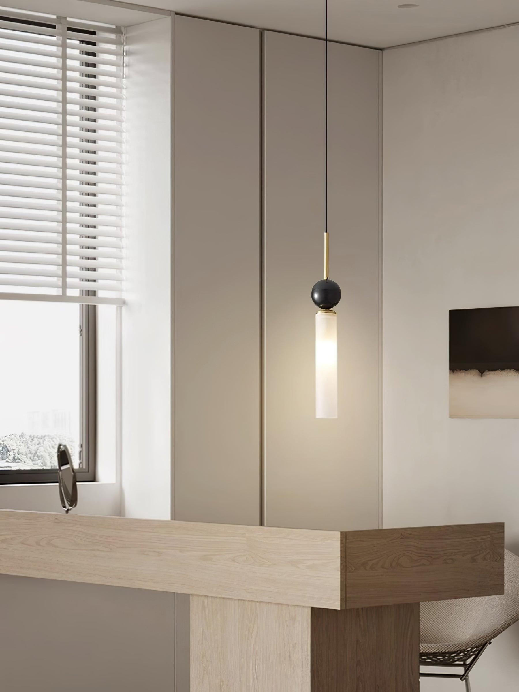 Suspension moderne Volmer en Noir et foncé vert marbre sphère
