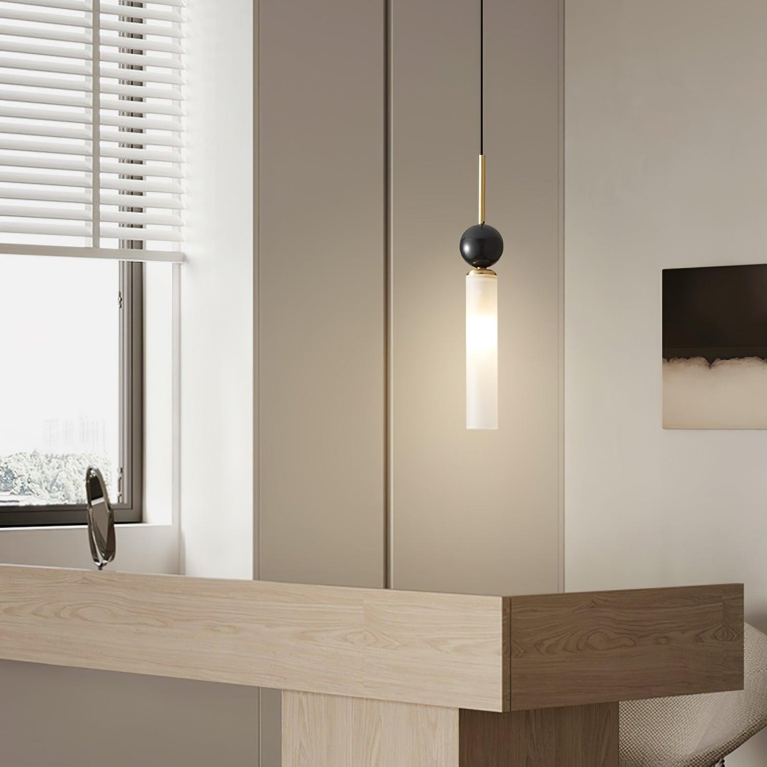 Suspension moderne Volmer en Laiton et noir marbre sphère