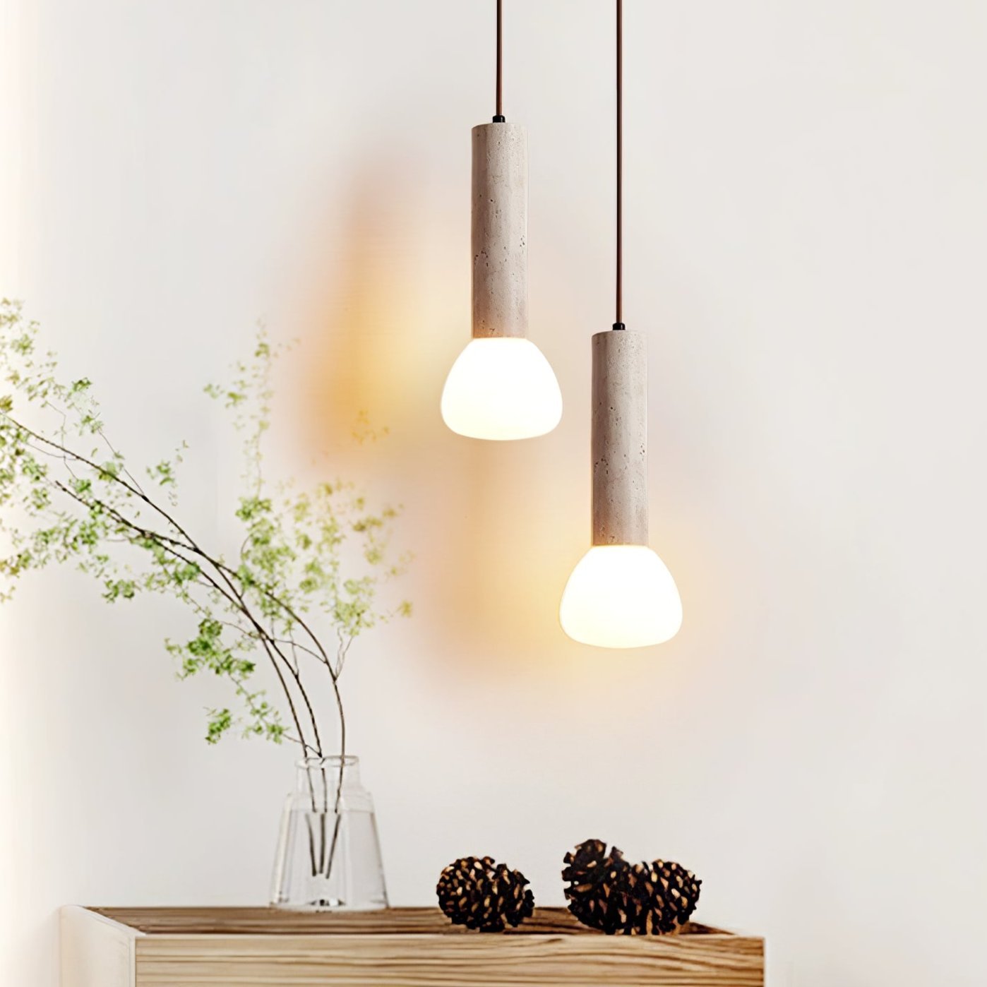 Suspension moderne Ennis en Travertin jaune et blanc