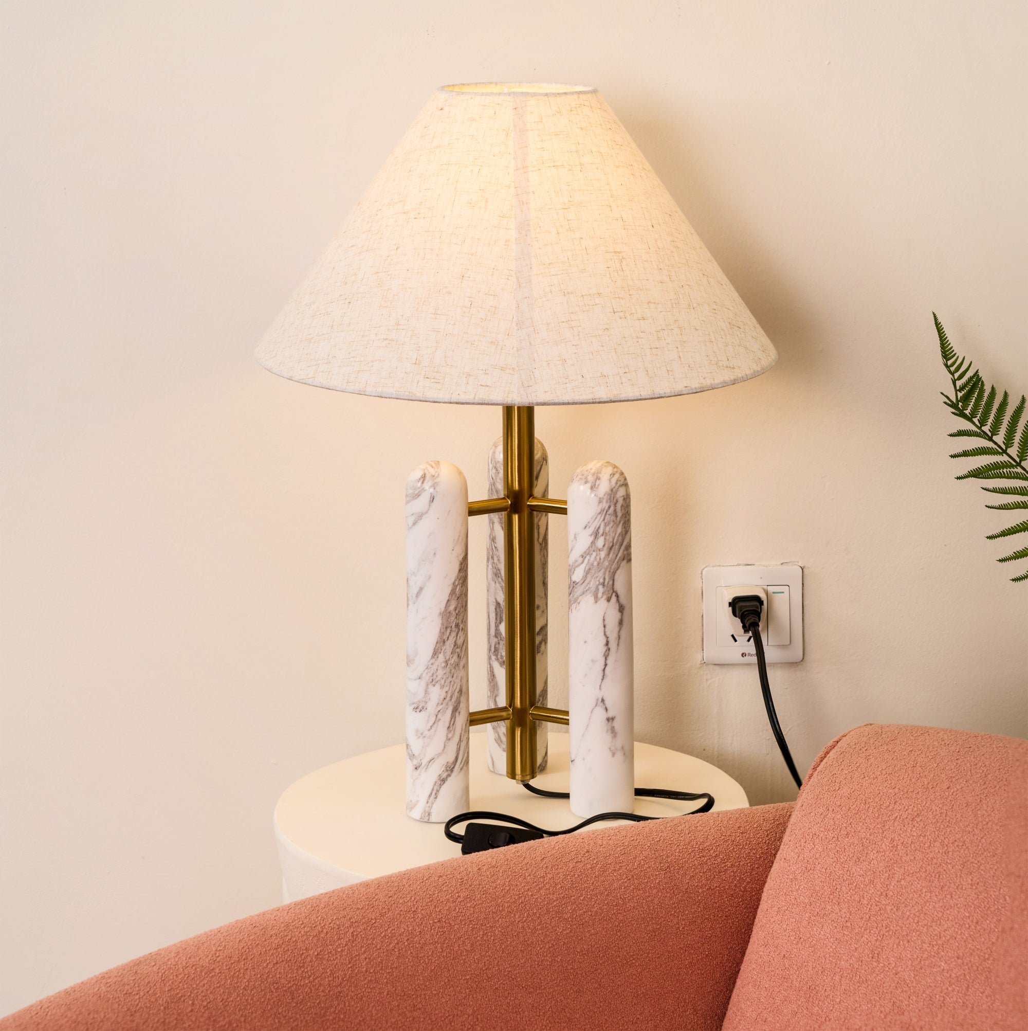 Lampe à poser moderne Gunder en Marbre Blanc