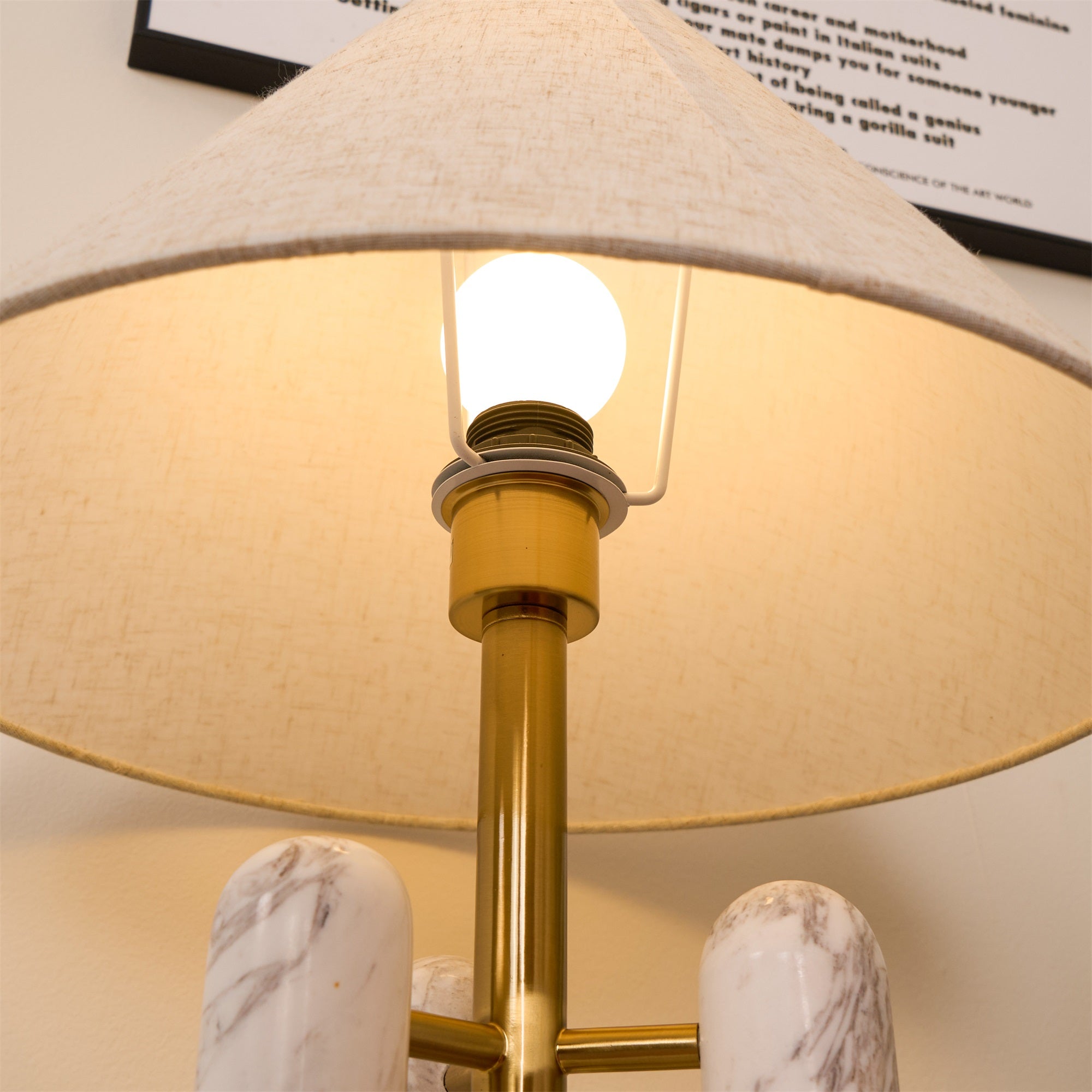 Lampe à poser moderne Gunder en Marbre Blanc