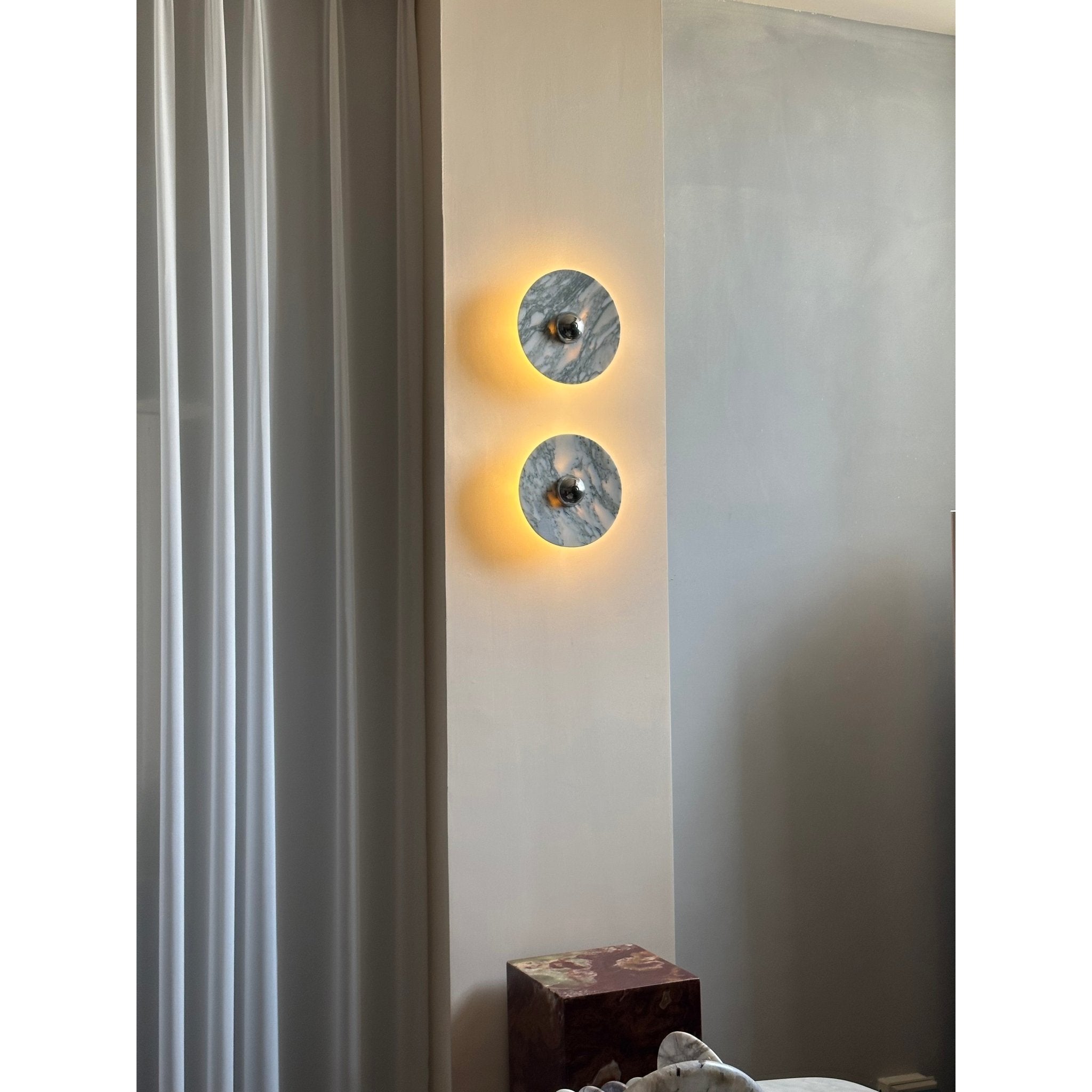 Applique murale moderne Abbott en Marbre Chrome