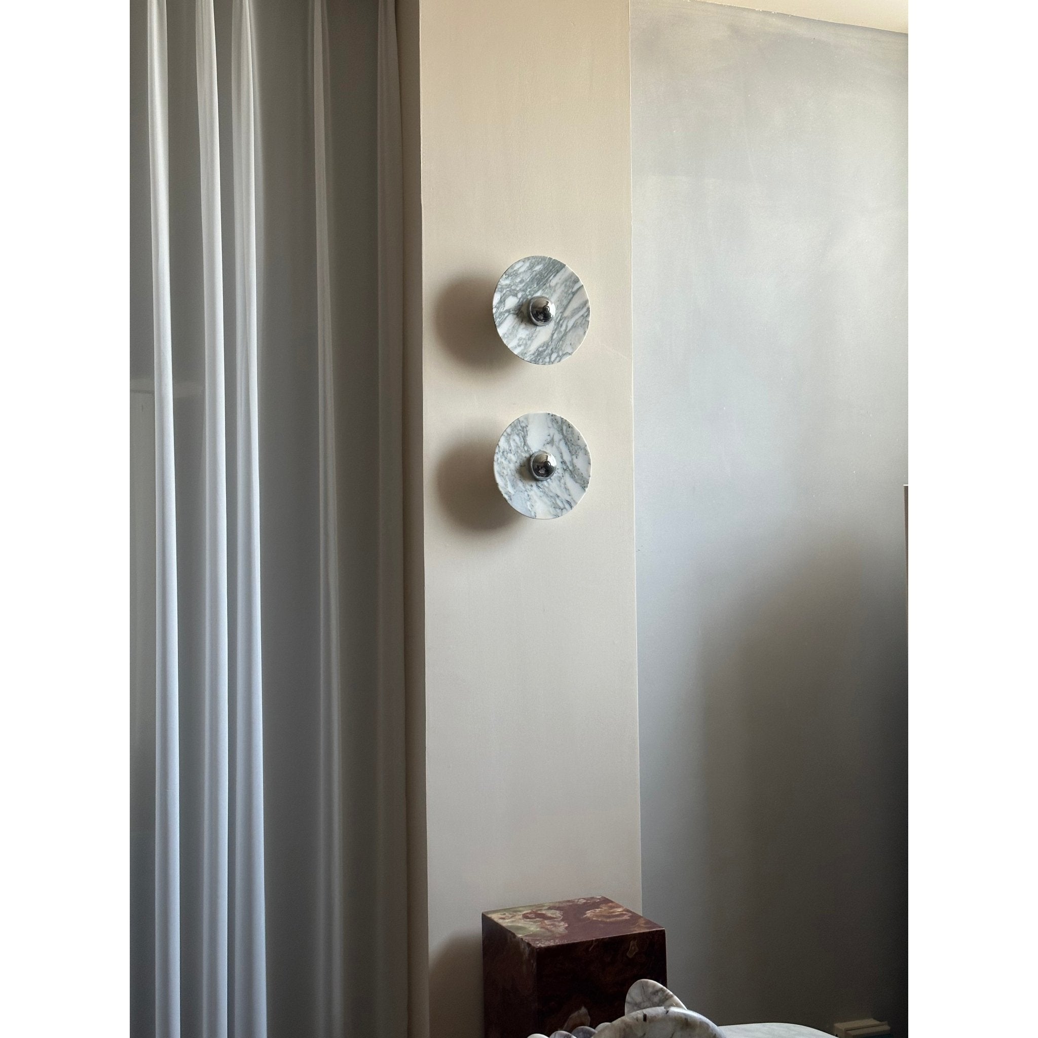 Applique murale moderne Abbott en Marbre Chrome