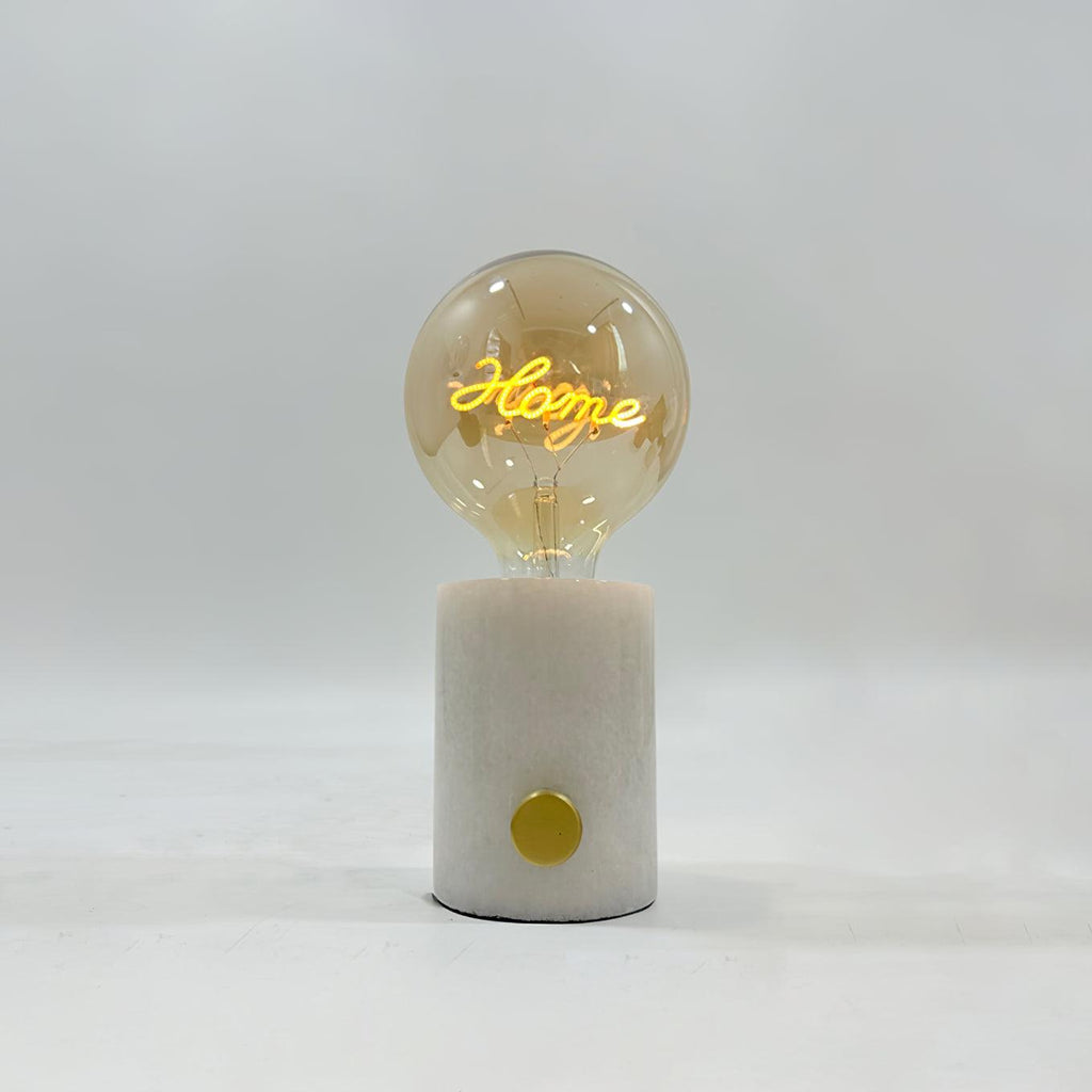 Lampe à poser moderne Cyric en Blanc marbre et Cognac