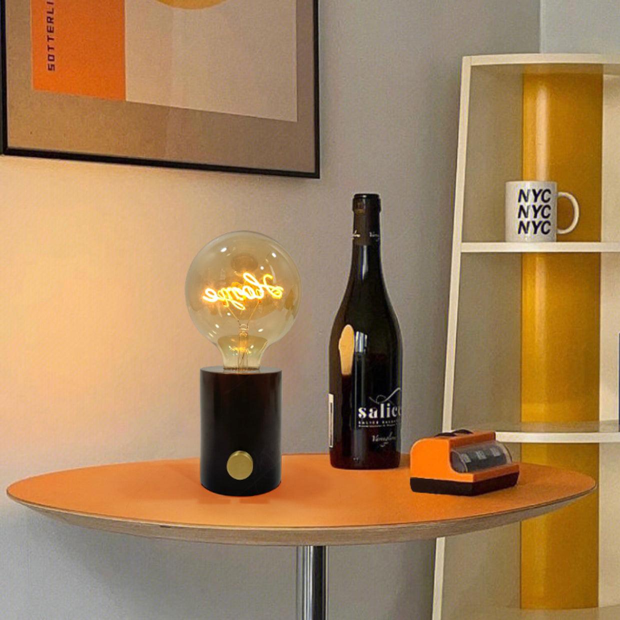 Lampe à poser moderne Cyric en Noir marbre et Cognac