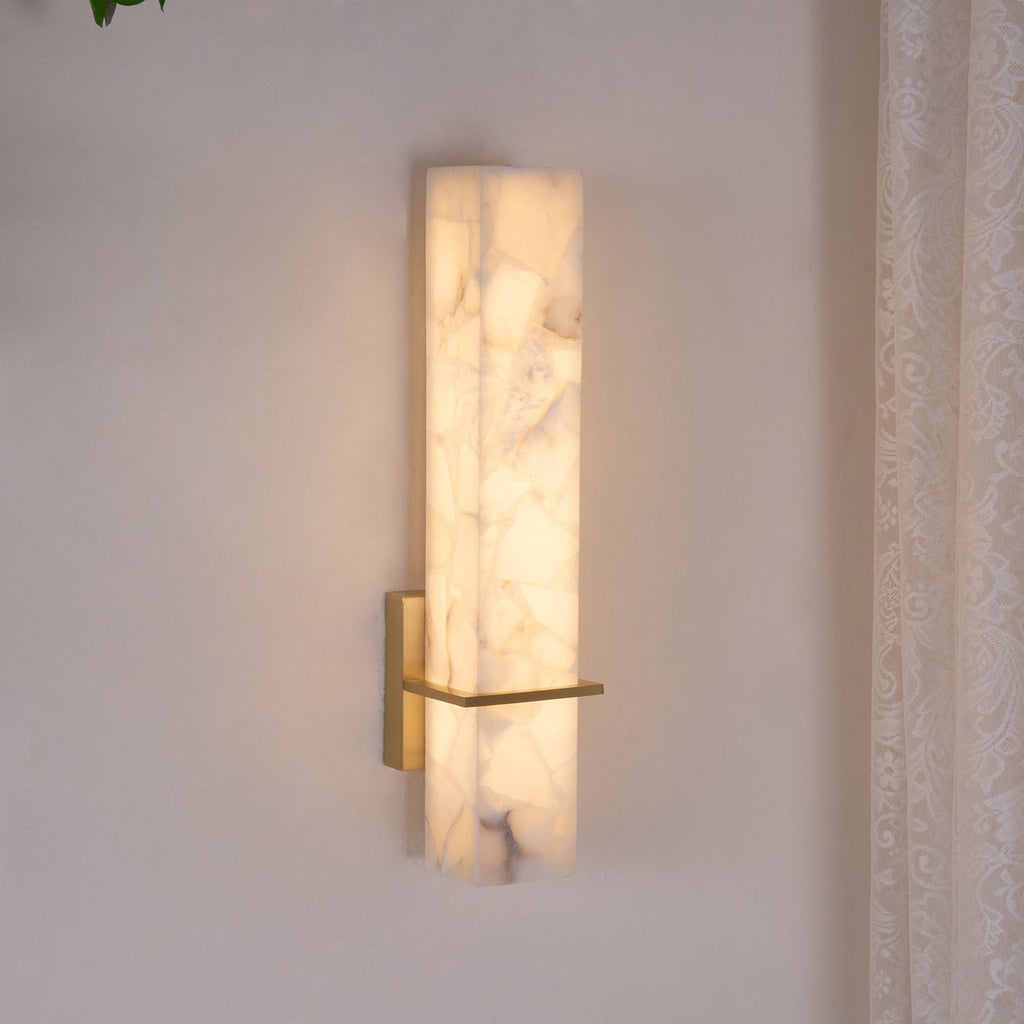 Applique murale moderne Conrad en Albâtre Laiton et blanc