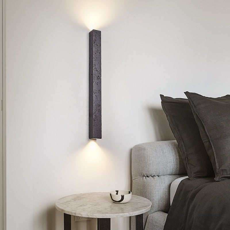 Applique murale moderne Fielding en pierre Noir travertin