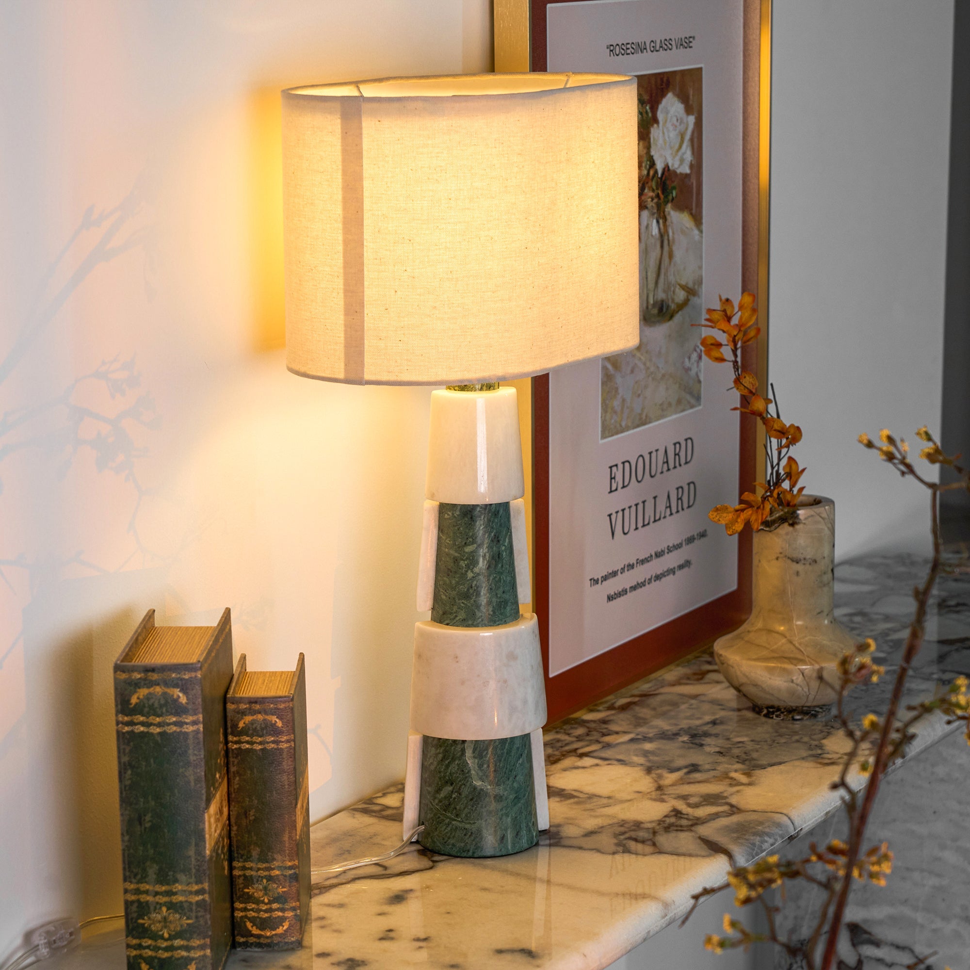 Lampe à poser moderne Dadi en Marbre Vert et blanc