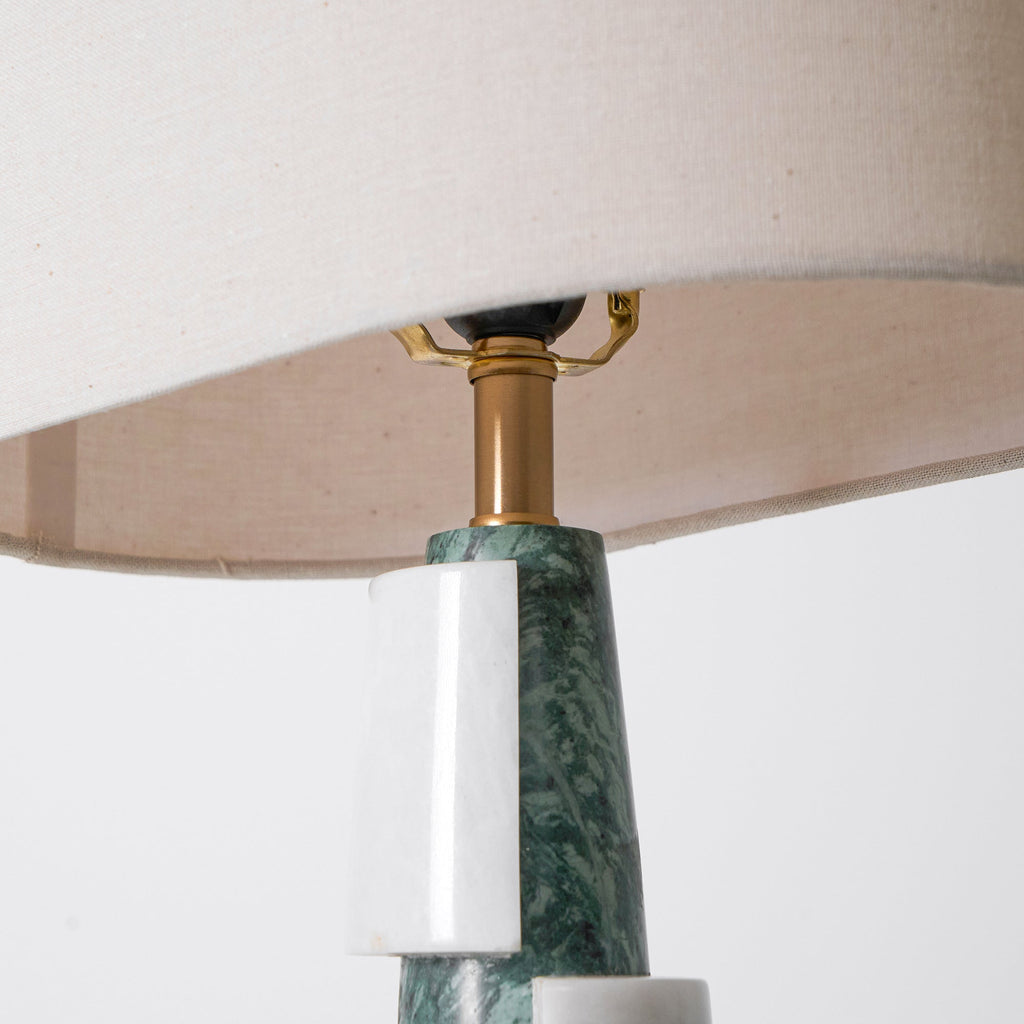 Lampe à poser moderne Dadi en Marbre Vert et blanc