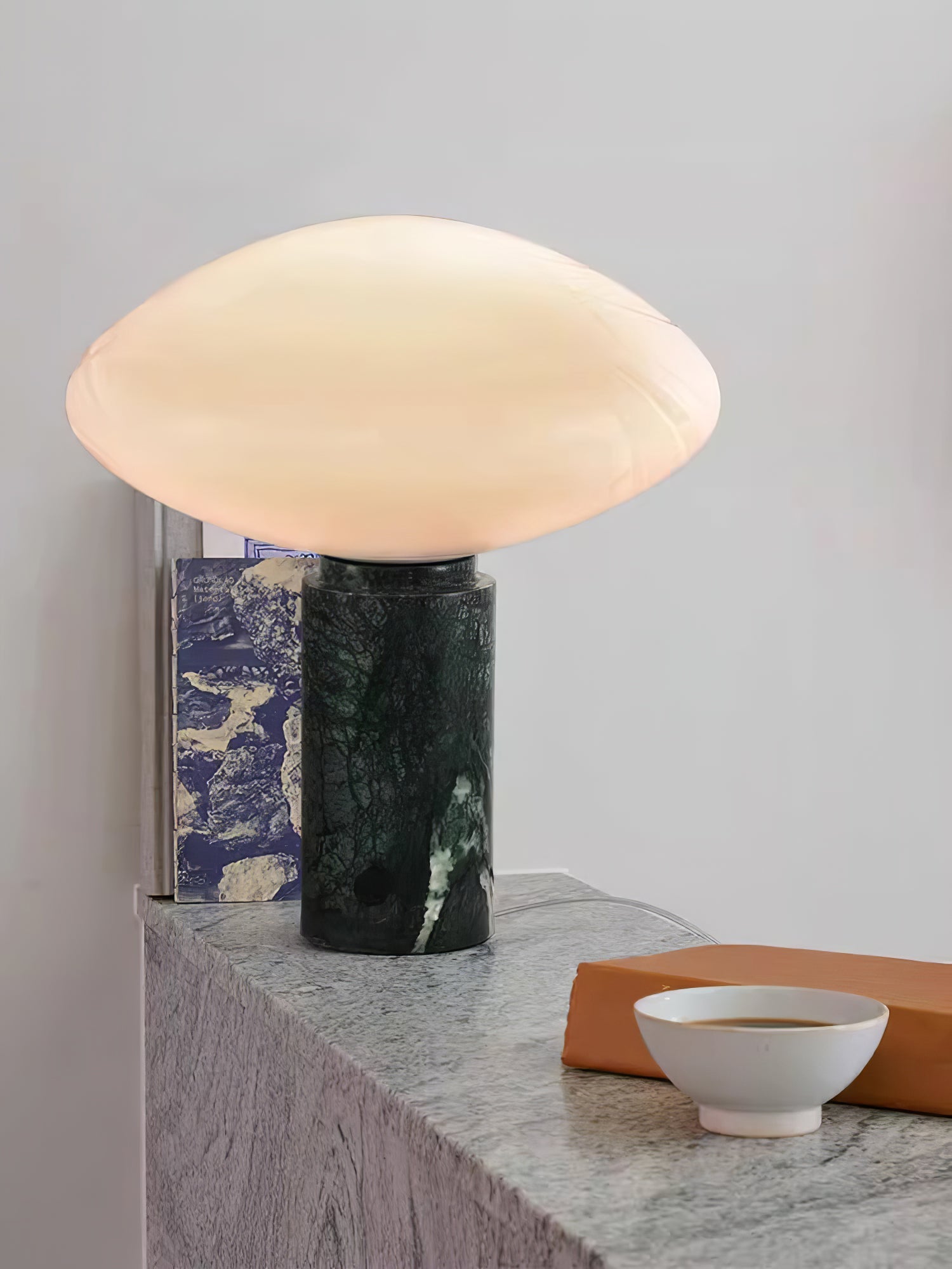 Lampe à poser moderne Osmond en Marbre Vert