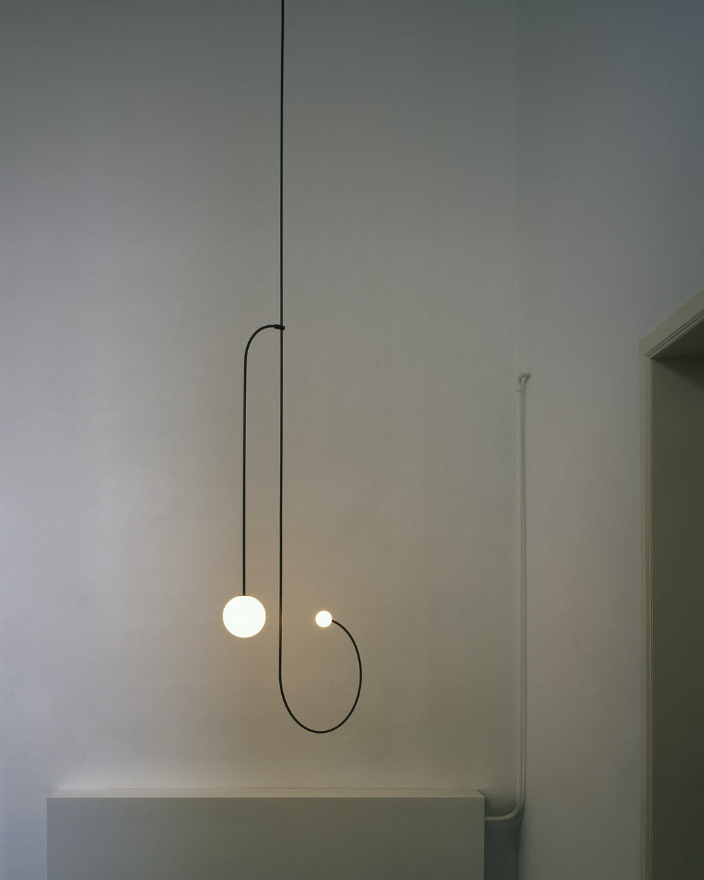 Lustre moderne Todd en Métal, Fer, Acier, Verre Noir