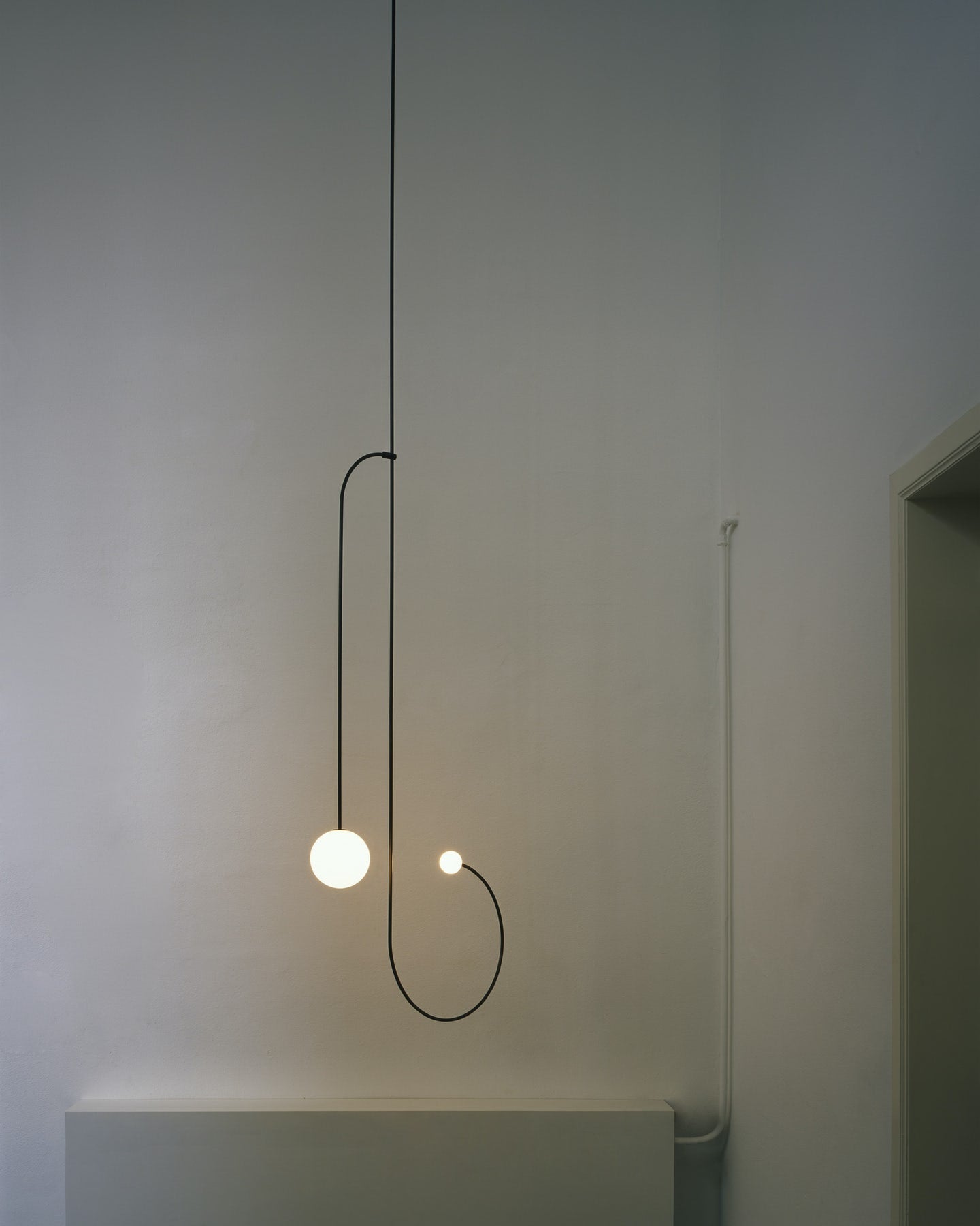 Lustre moderne Todd en Métal, Fer, Acier, Verre Noir