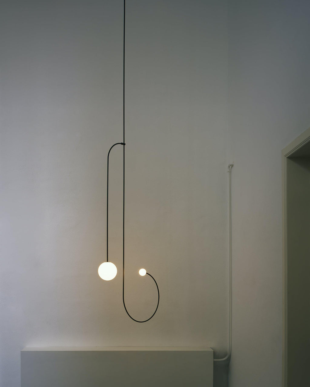 Lustre moderne Todd en Métal, Fer, Acier, Verre Noir