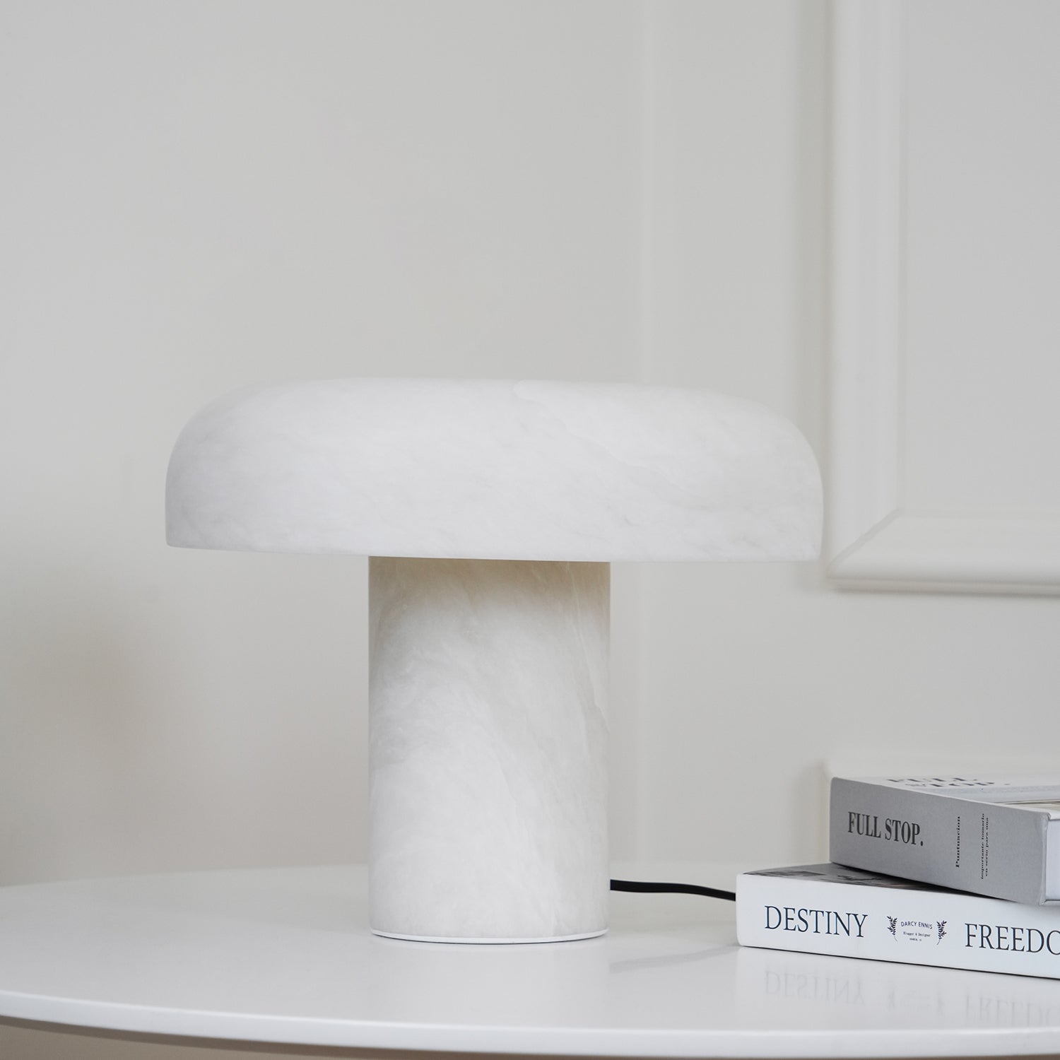 Lampe à poser moderne Acel en Albâtre Laiton et blanc