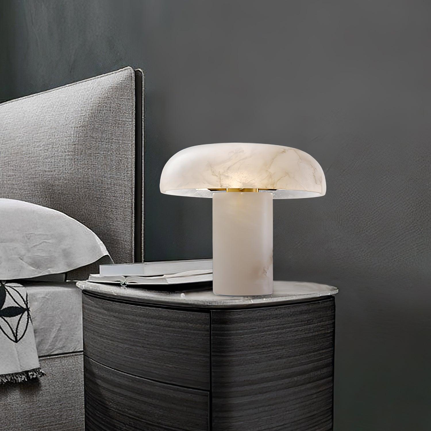 Lampe à poser moderne Acel en Albâtre Laiton et blanc