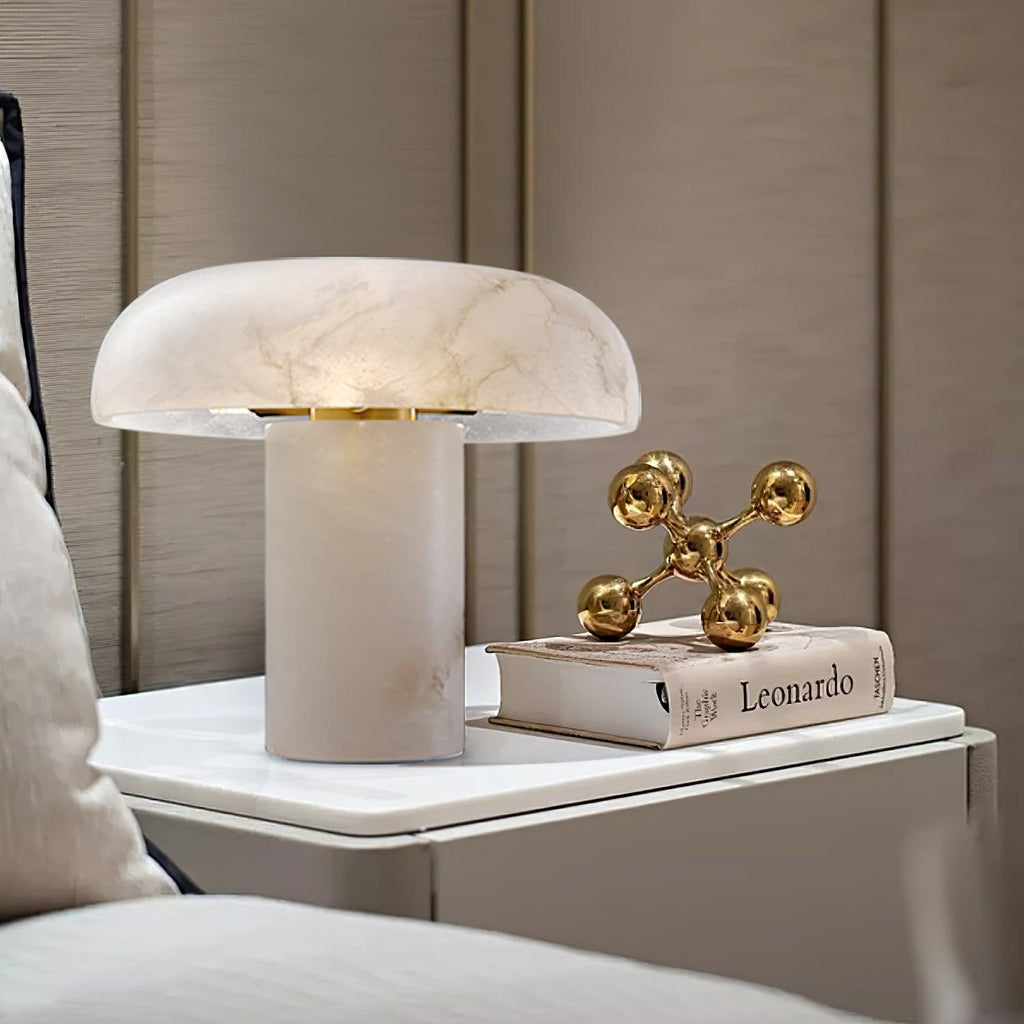 Lampe à poser moderne Acel en Albâtre Laiton et blanc