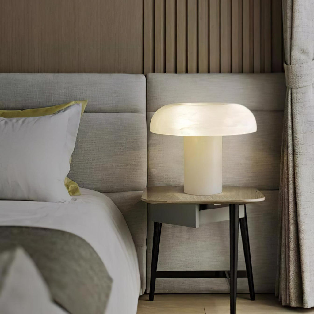 Lampe à poser moderne Acel en Albâtre Laiton et blanc
