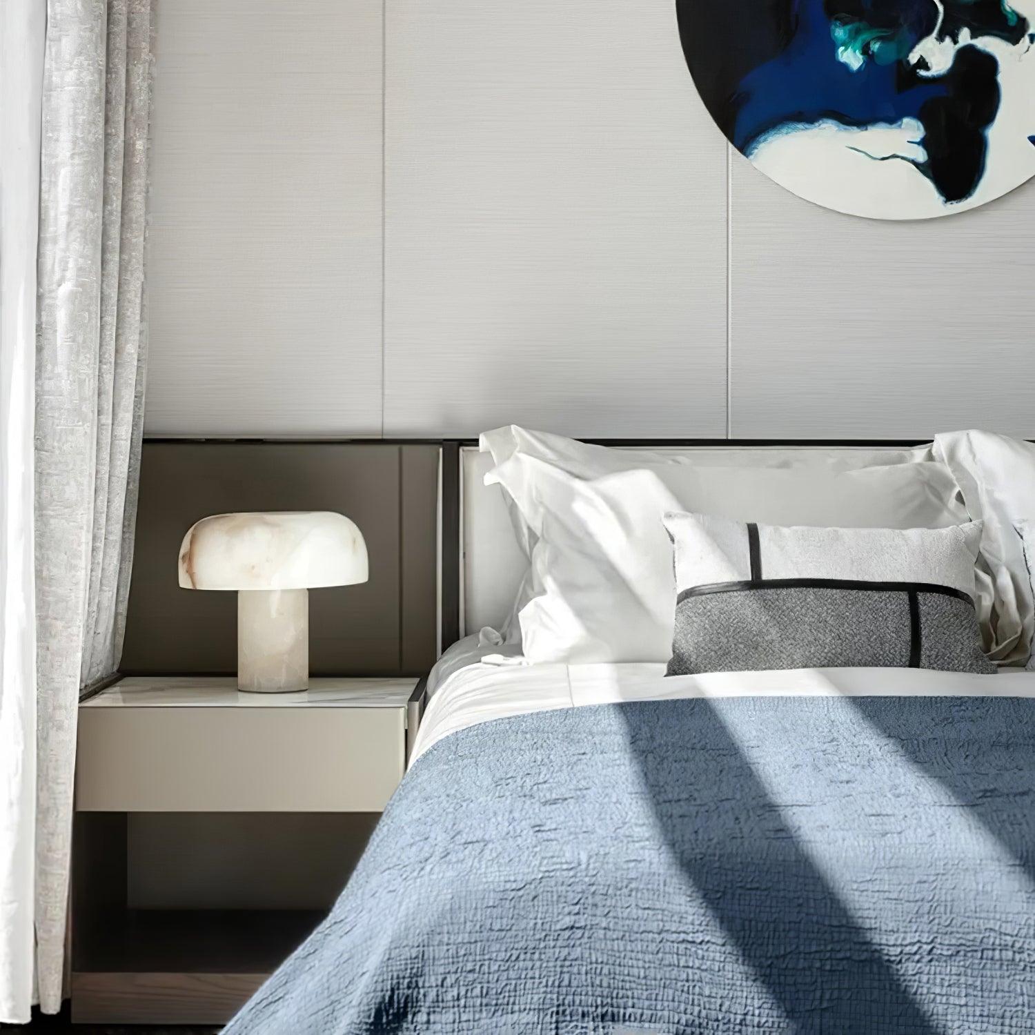 Lampe à poser moderne Acel en Albâtre Laiton et blanc