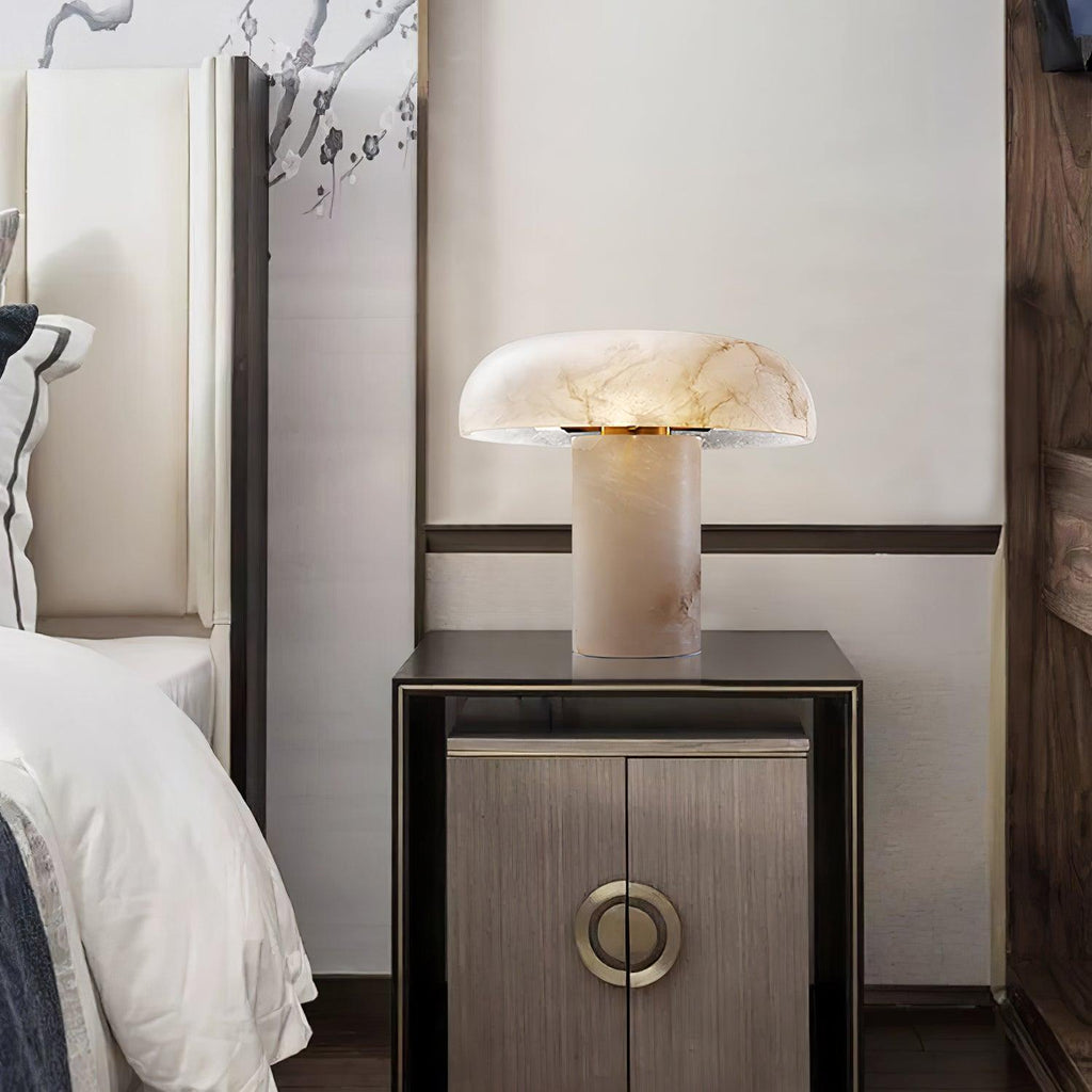 Lampe à poser moderne Acel en Albâtre Laiton et blanc