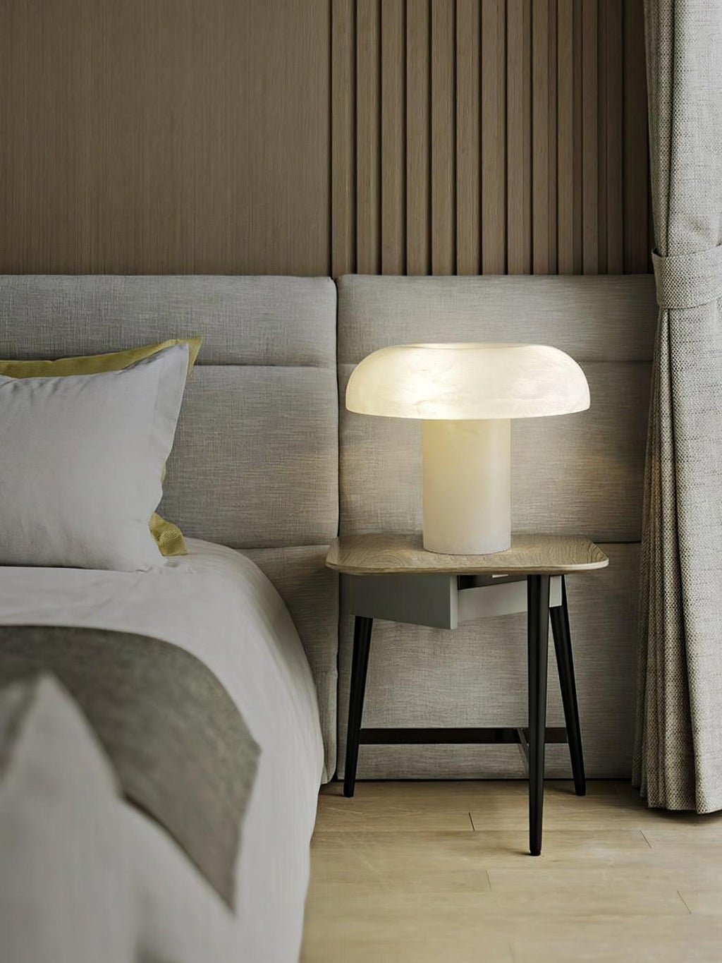 Lampe à poser moderne Acel en Albâtre Laiton et blanc