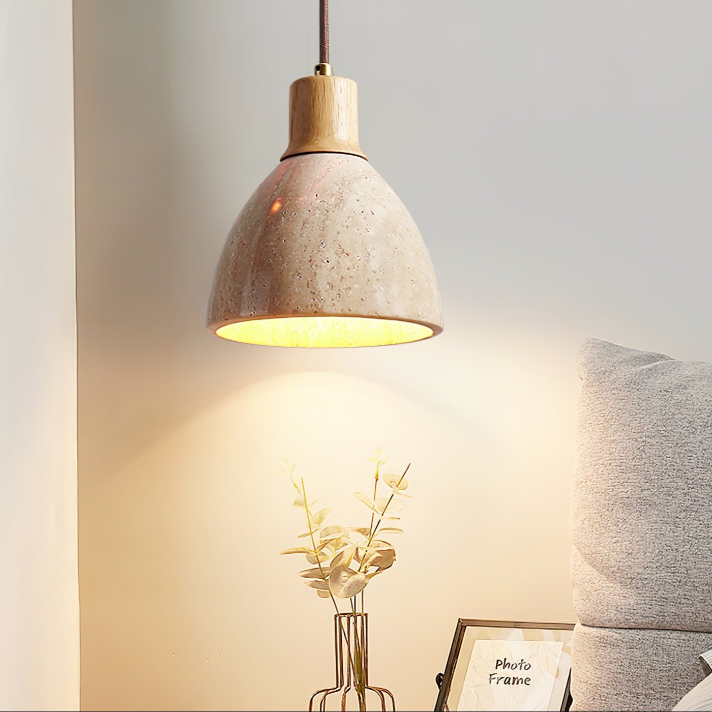 Suspension moderne Norulf en Foncé noyer et travertin jaune