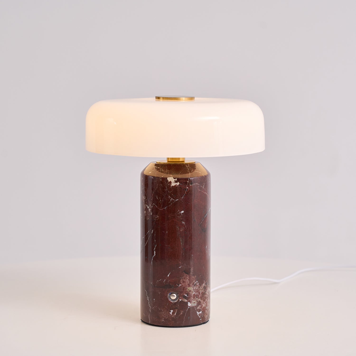 Lampe à poser moderne Fridrek en Marbre Foncé rouge