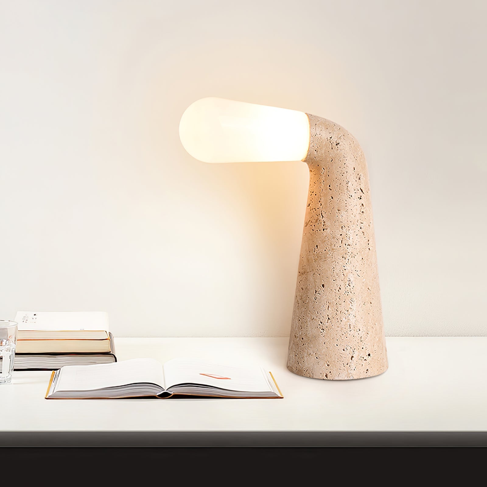 Lampe à poser moderne Jago en Travertin jaune et blanc