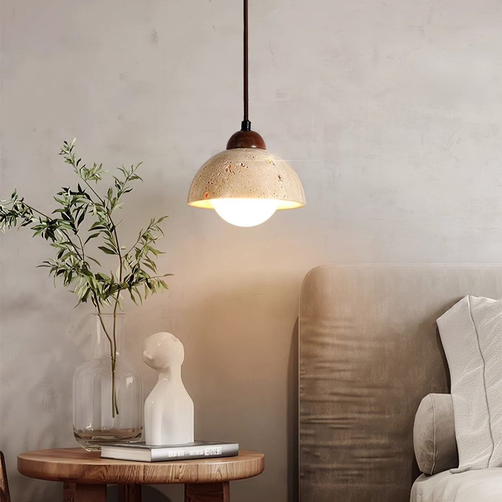 Suspension moderne Delroy en Travertin jaune