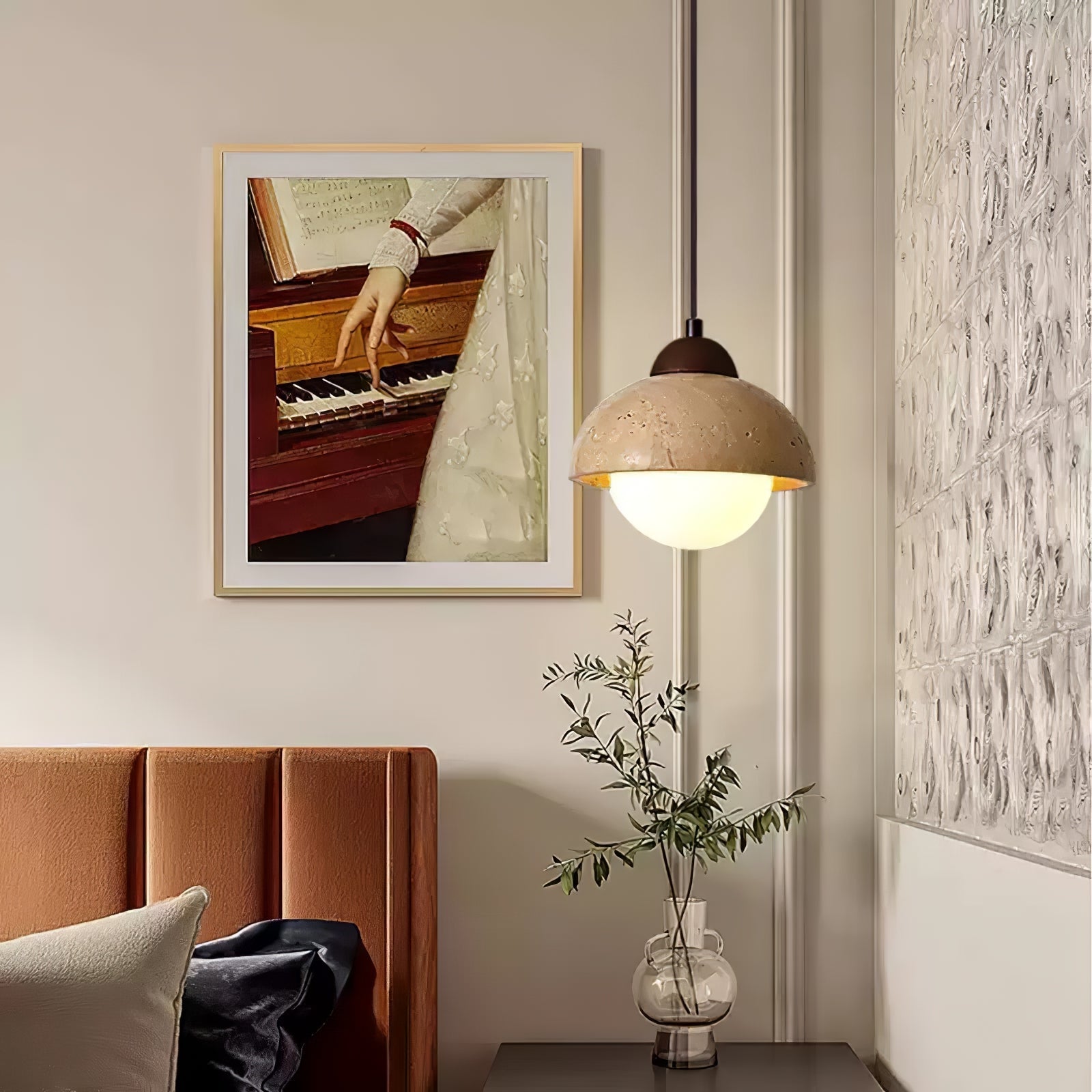 Suspension moderne Delroy en Travertin jaune
