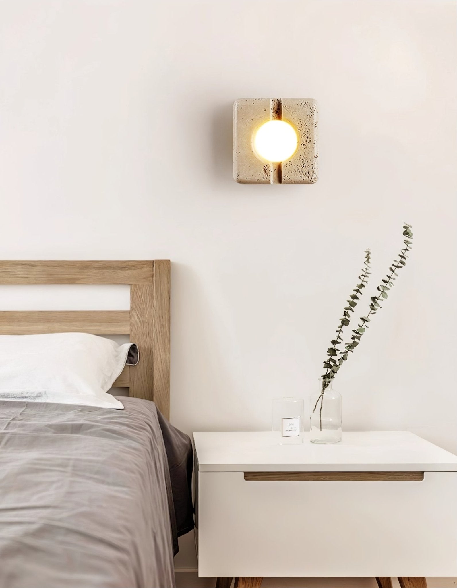 Applique murale moderne Hemmo en Travertin jaune et transparent