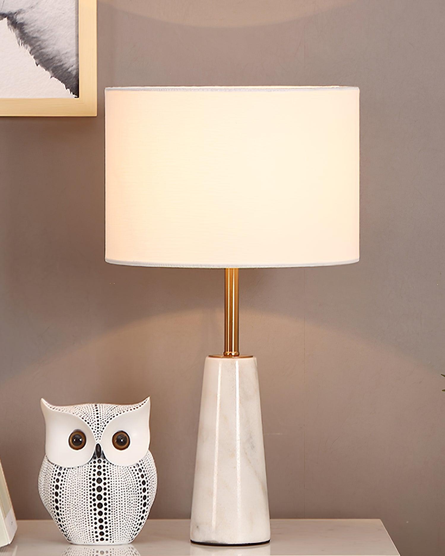 Lampe à poser moderne Athos en Or et blanc marbre