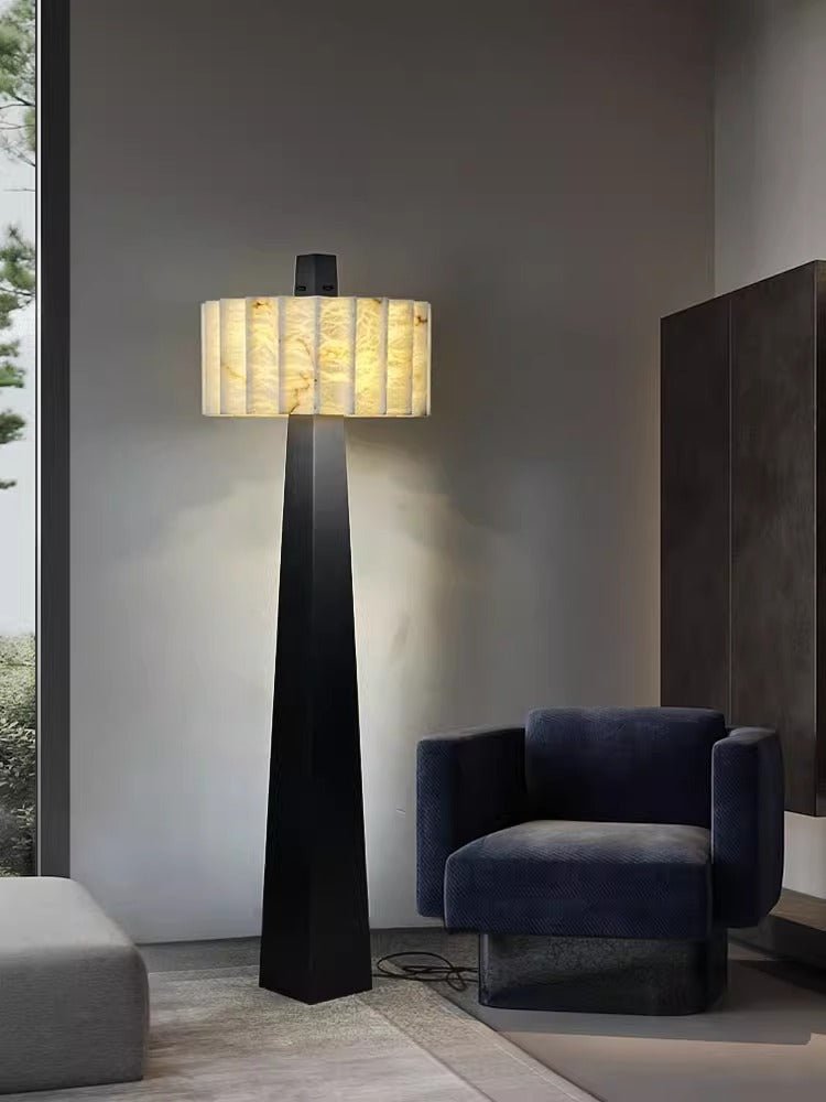 Lampadaire moderne Murdoch en Albâtre Noir et blanc