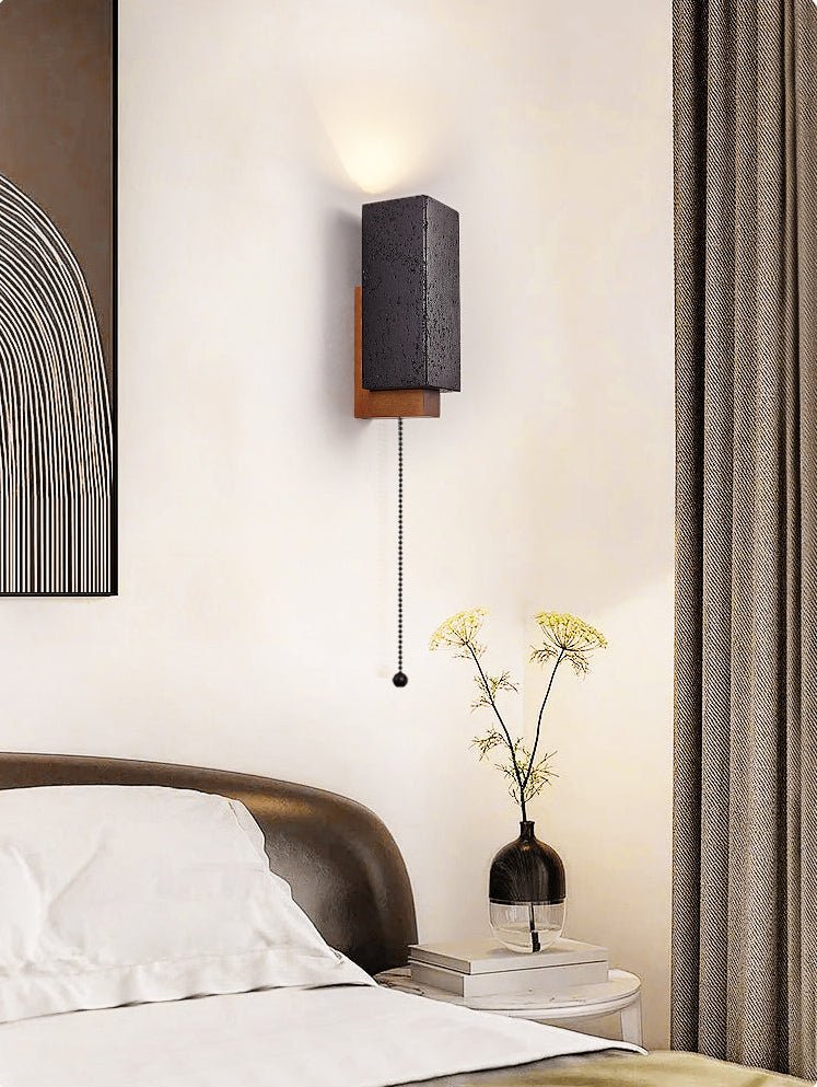 Applique murale moderne Kody en Noyer et noir et nbsp;travertin