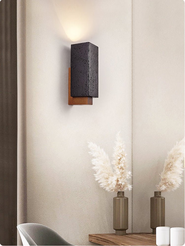 Applique murale moderne Kody en Noyer et noir et nbsp;travertin