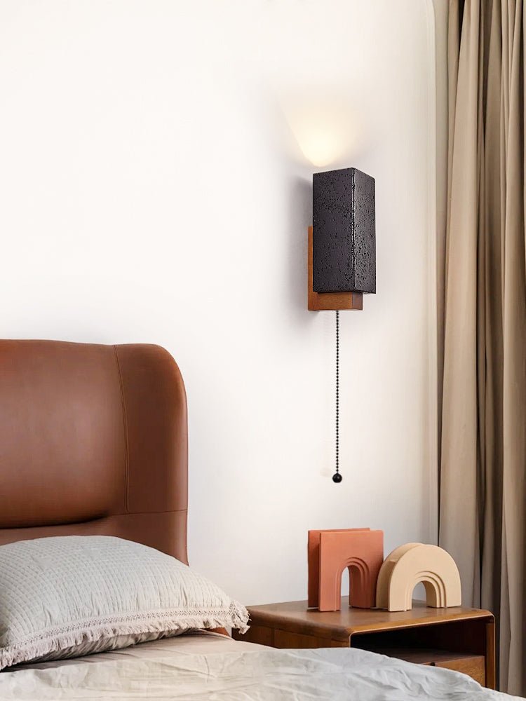 Applique murale moderne Kody en Noyer et noir et nbsp;travertin