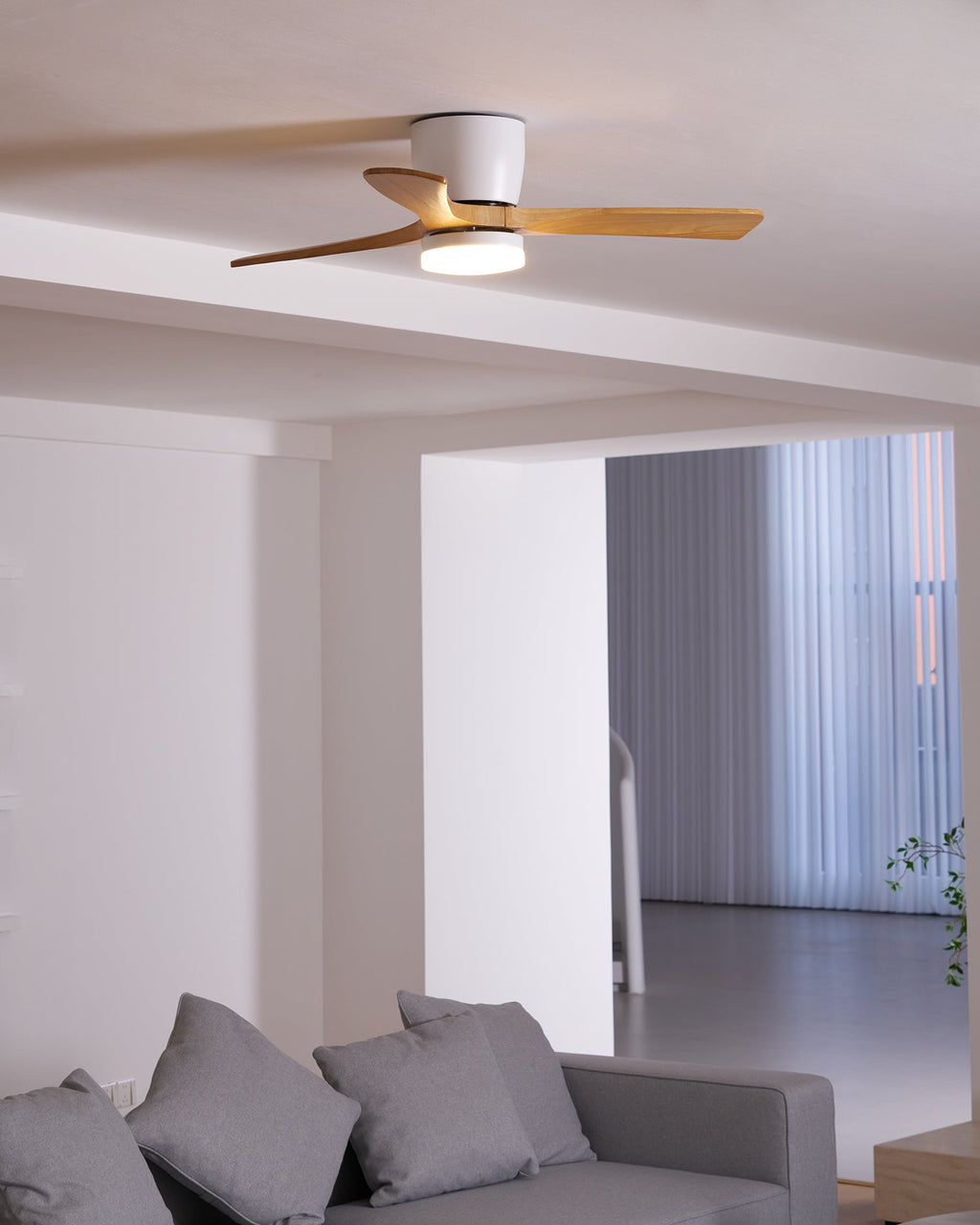 Ventilateur de plafond moderne Tarben en Noir et noyer bois