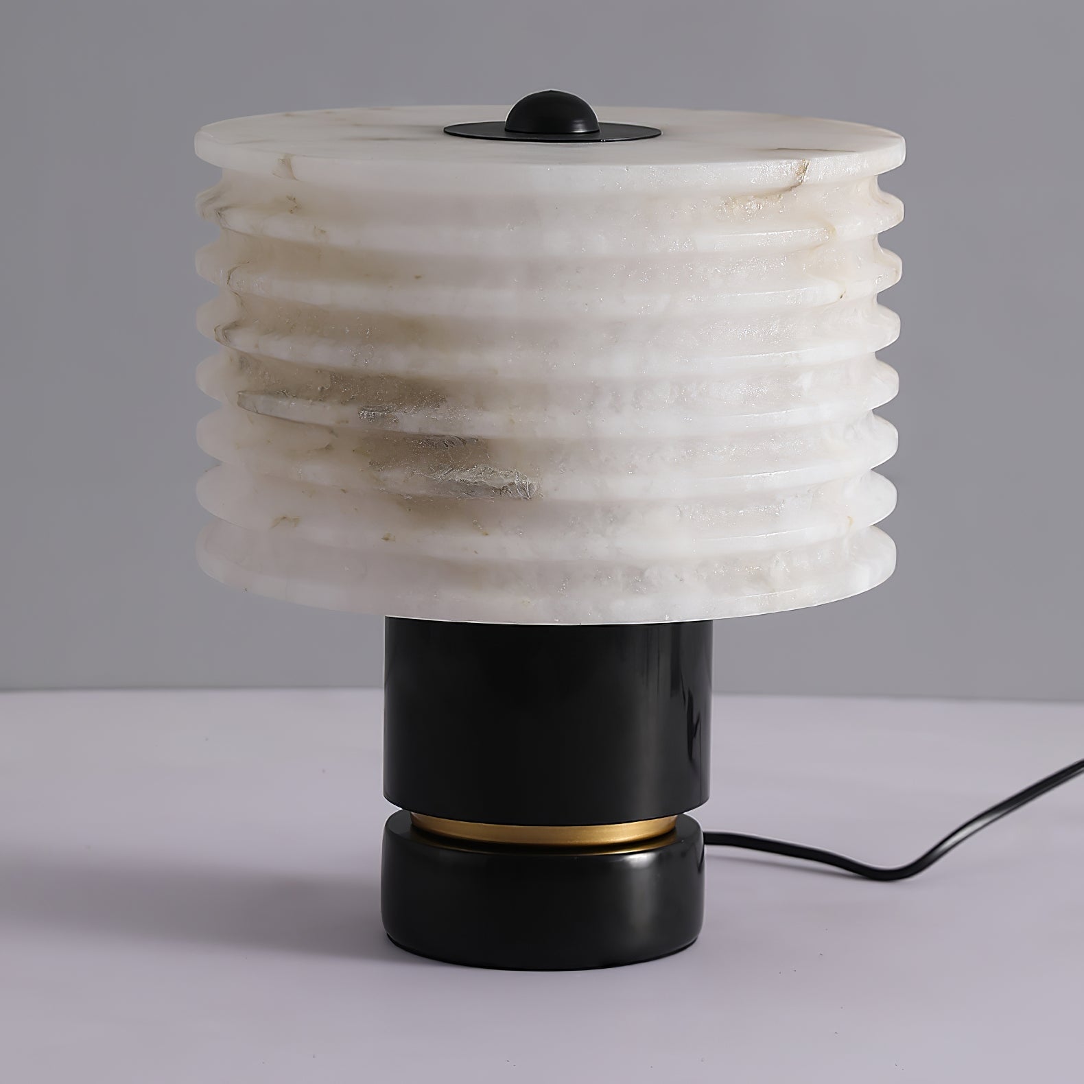 Lampe à poser moderne Perry en Albâtre Noir et blanc