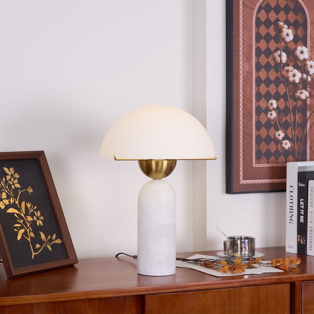 Lampe à poser moderne Galton en Marbre Doré et blanc albâtre