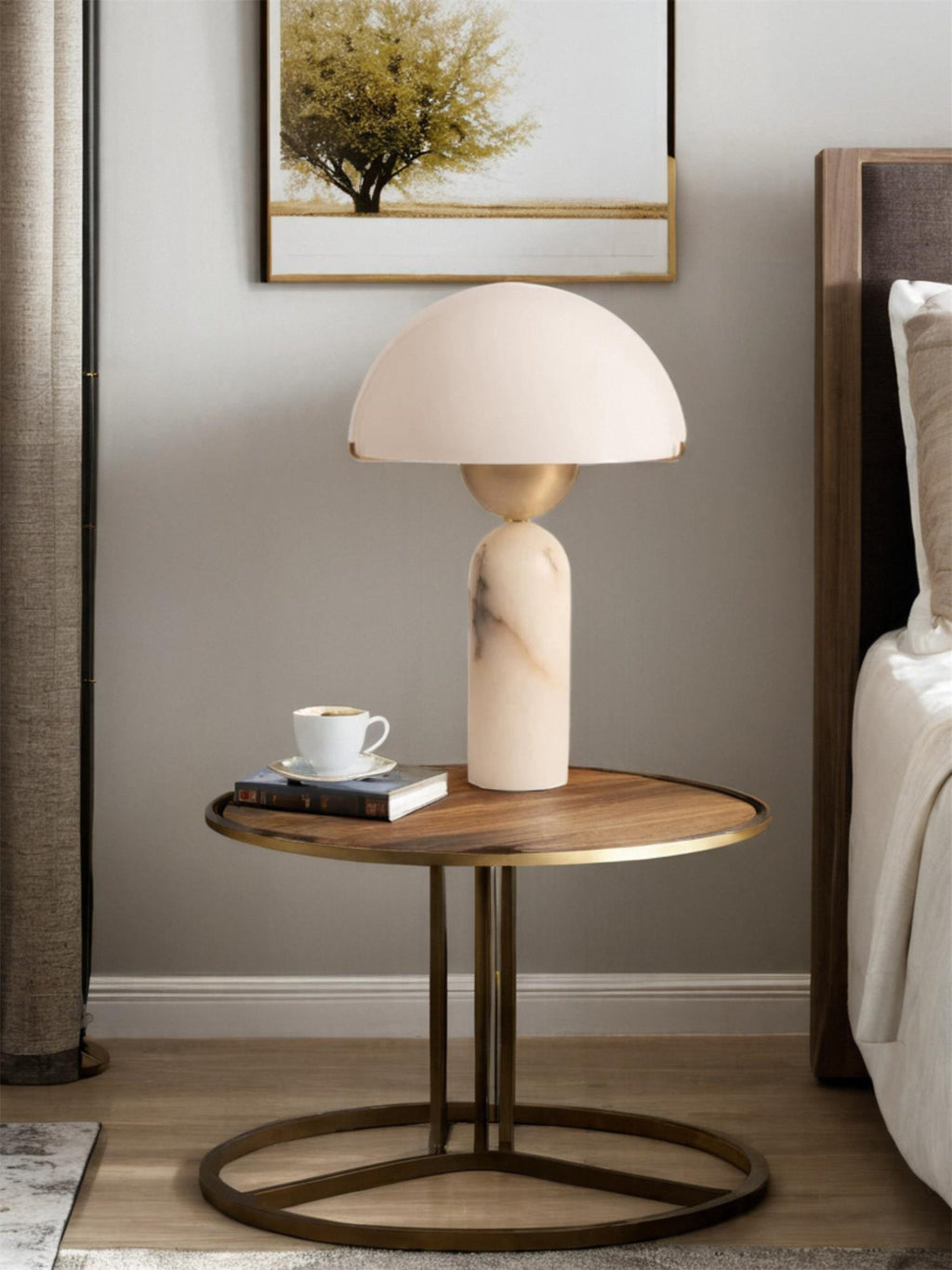 Lampe à poser moderne Galton en Marbre Doré et blanc albâtre