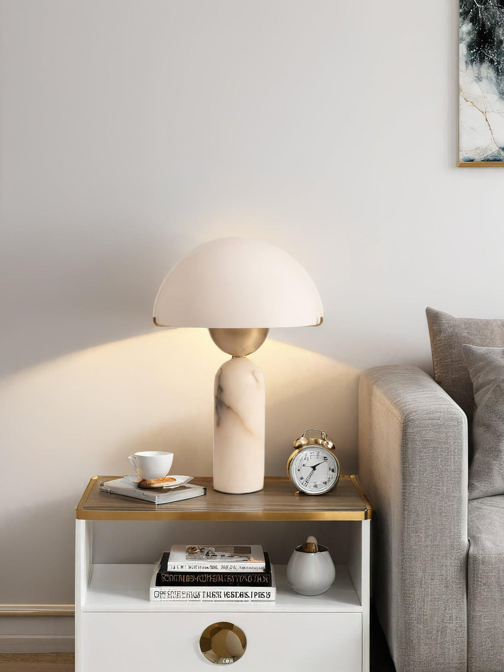 Lampe à poser moderne Galton en Marbre Doré et blanc albâtre