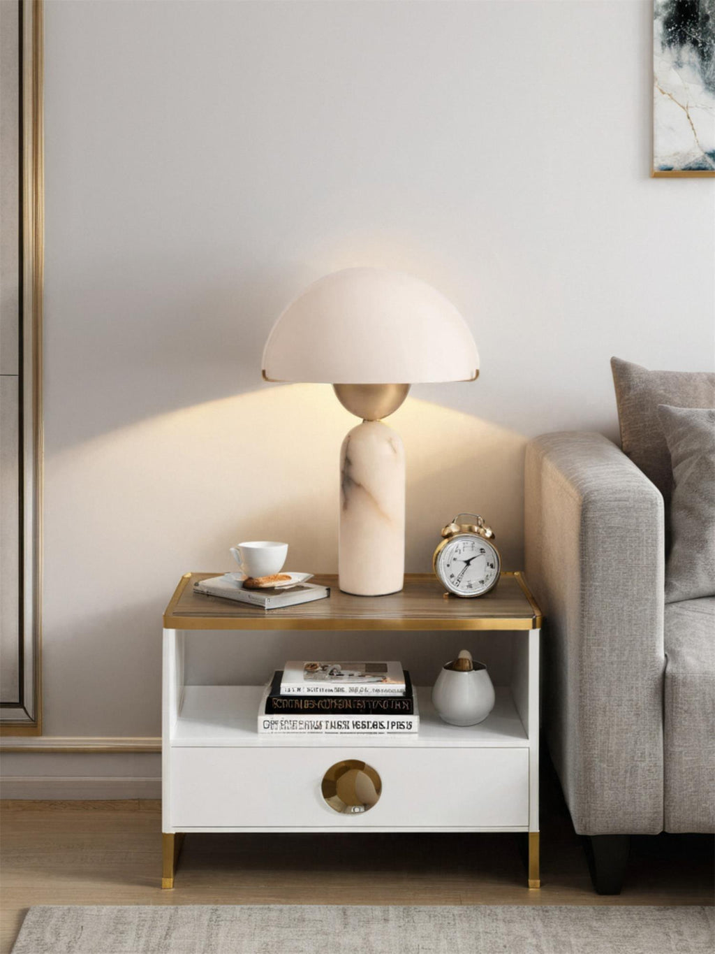 Lampe à poser moderne Galton en Marbre Doré et blanc albâtre